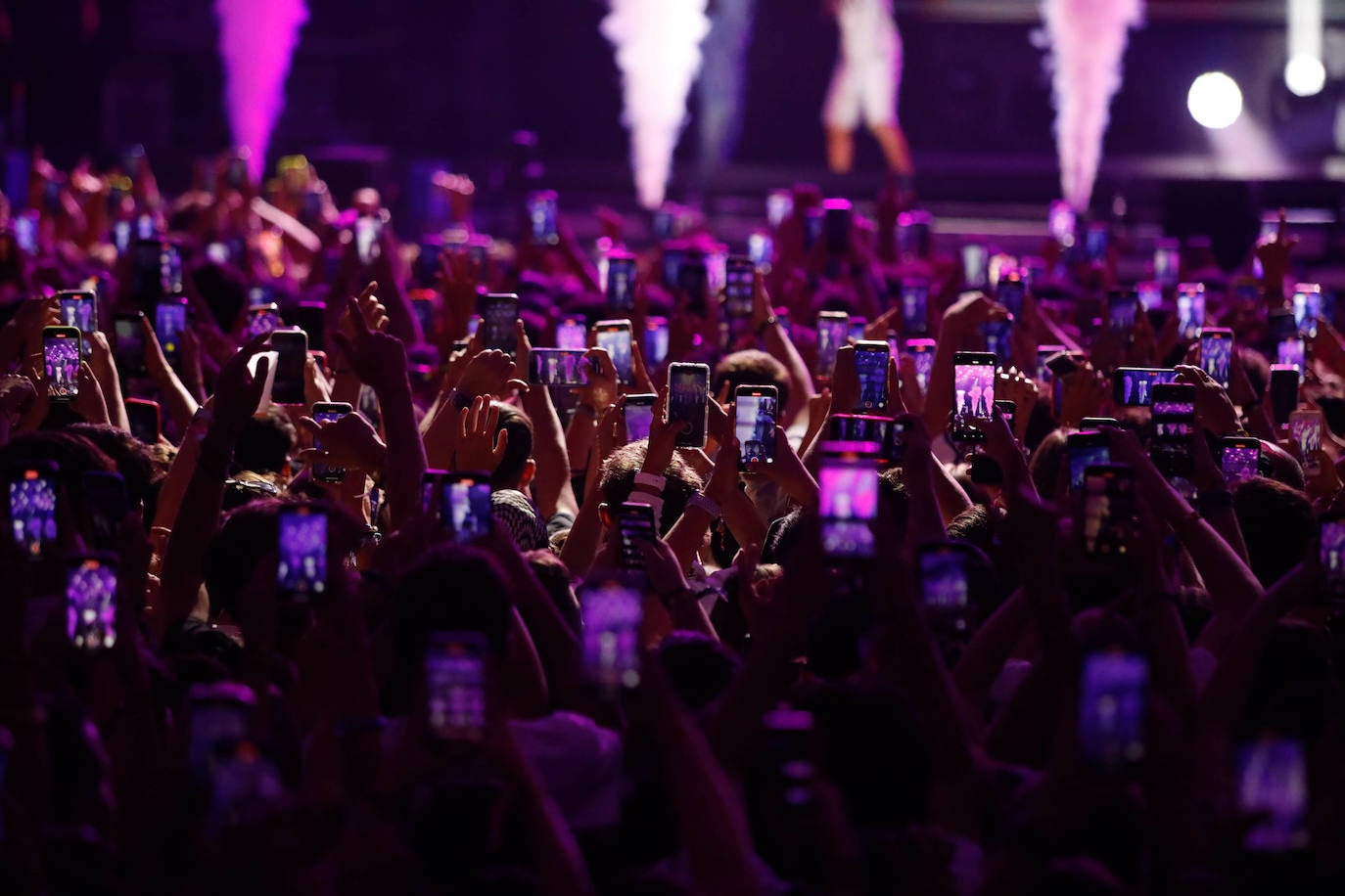 Mike Towers enciende La Ería