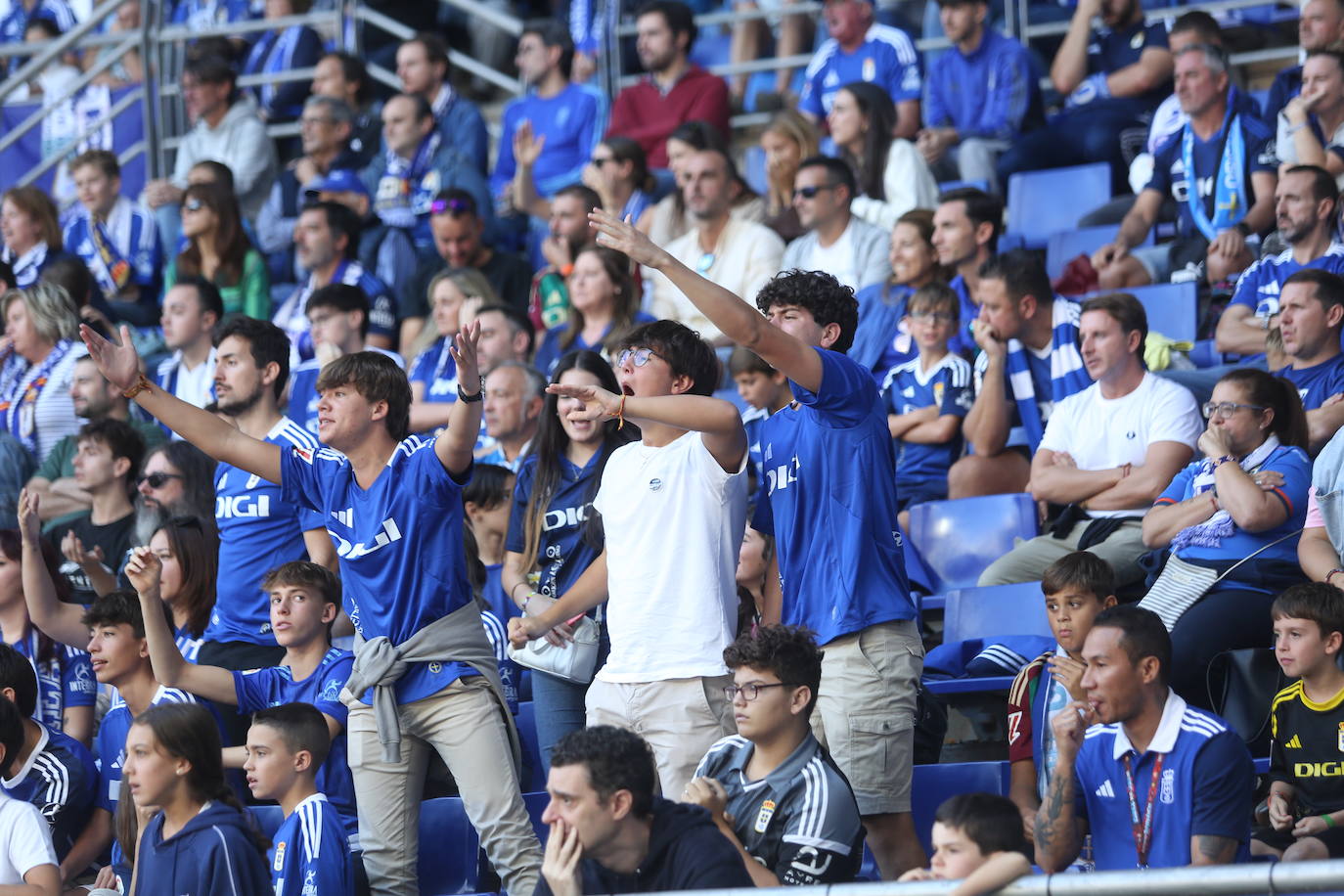 ¿Estuviste en el Oviedo - Cartagena? ¡Búscate en las fotos del Tartiere!