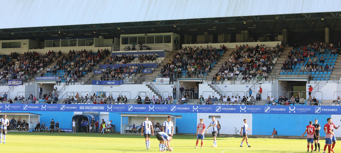 Las imágenes que deja el partido entre el Real Avilés y el Llanera