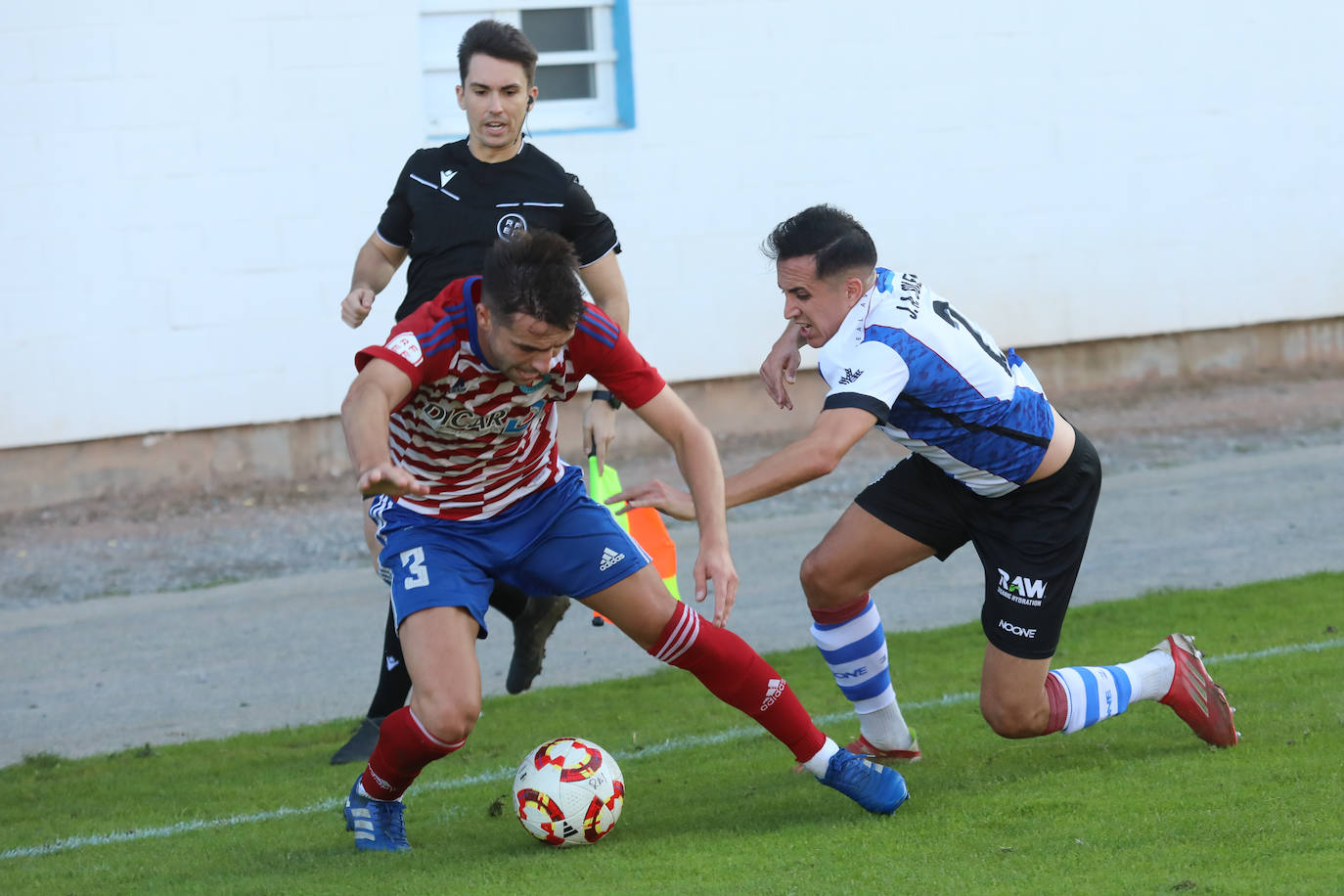 Las imágenes que deja el partido entre el Real Avilés y el Llanera