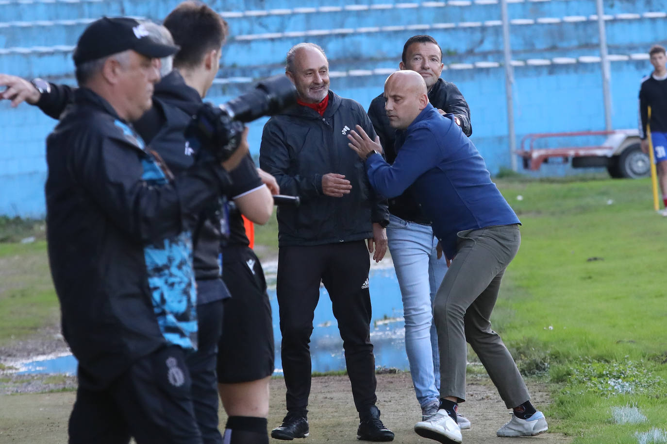 Las imágenes que deja el partido entre el Real Avilés y el Llanera