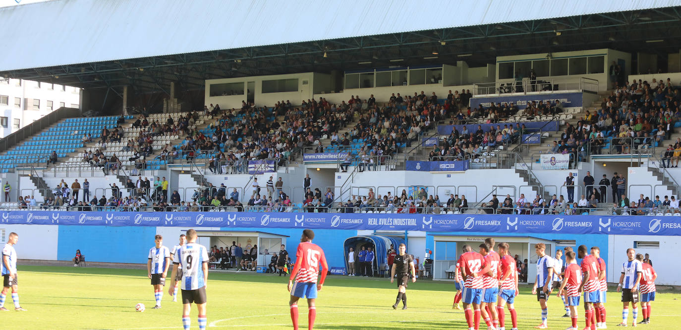 Las imágenes que deja el partido entre el Real Avilés y el Llanera