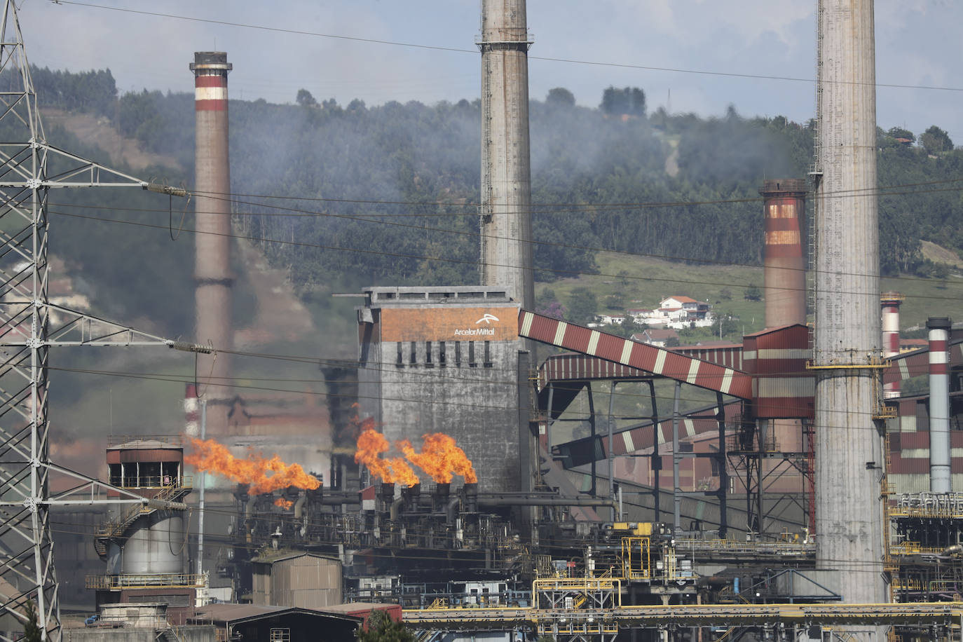 La grave explosión en Arcelor, en imágenes