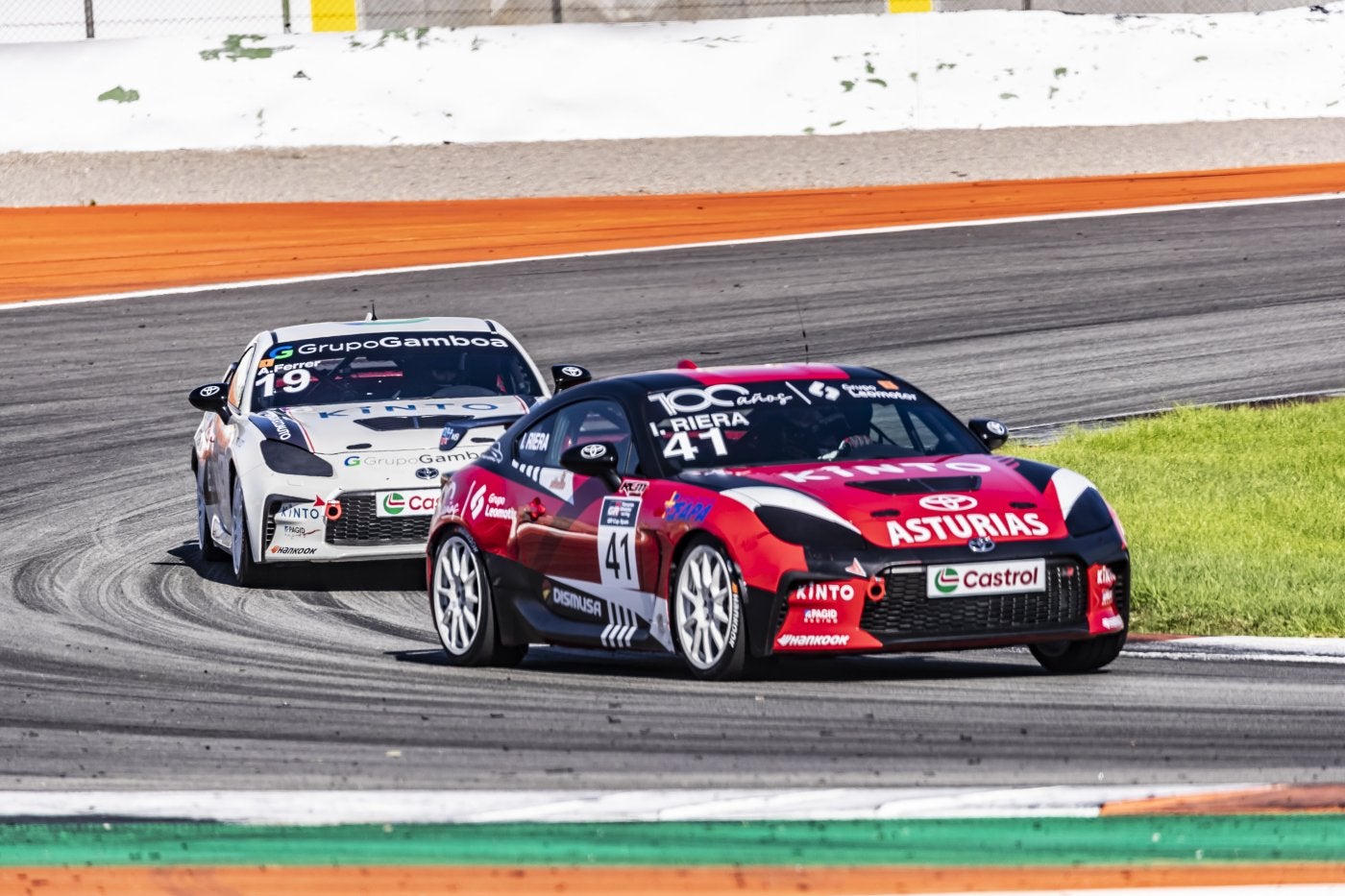 u ‘Feeling’. De las cuatro carreras que lleva con el Toyota GR86 Circuit Pack, el langreano subió tres veces al podio.