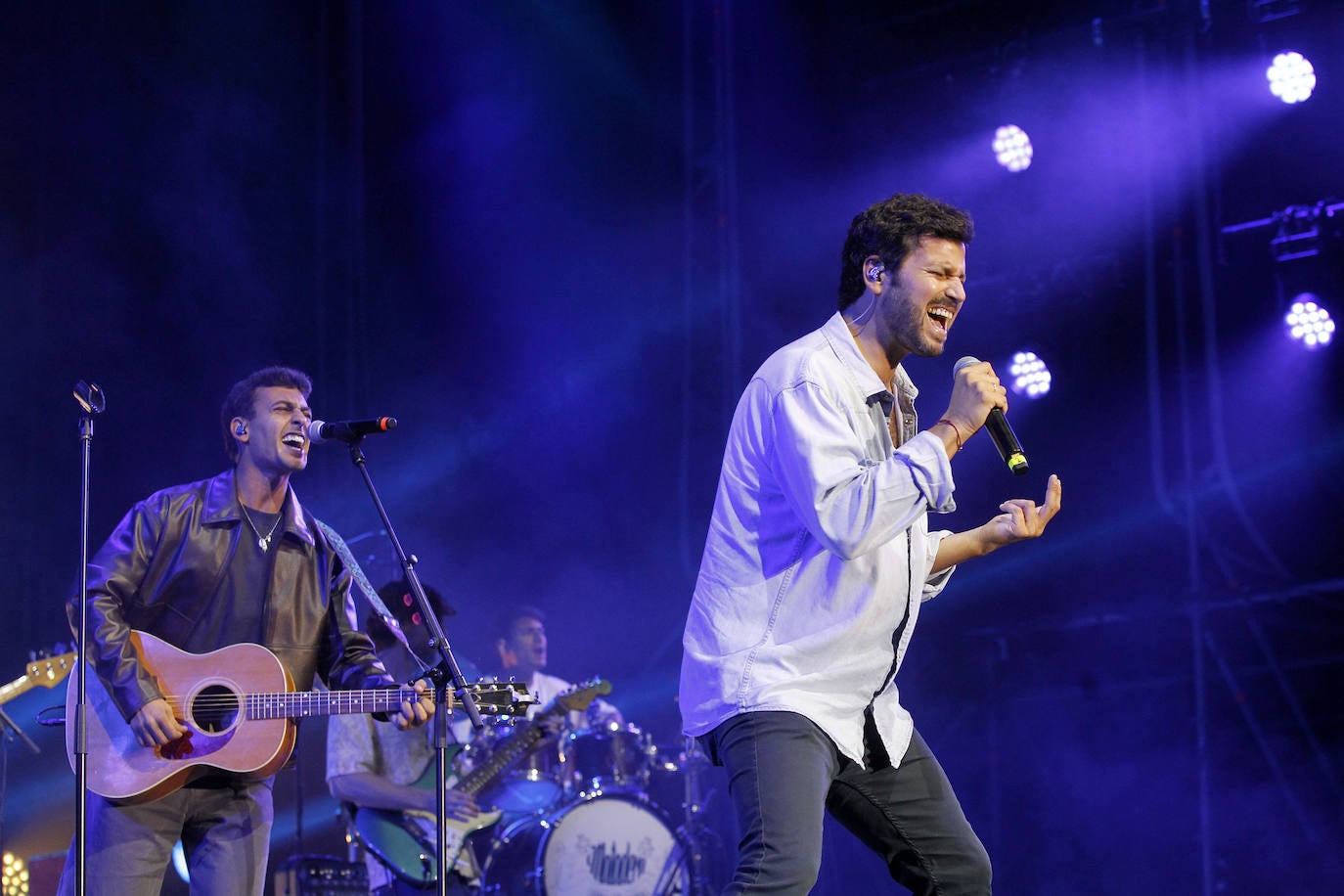 Taburete anima el recinto de La Ería