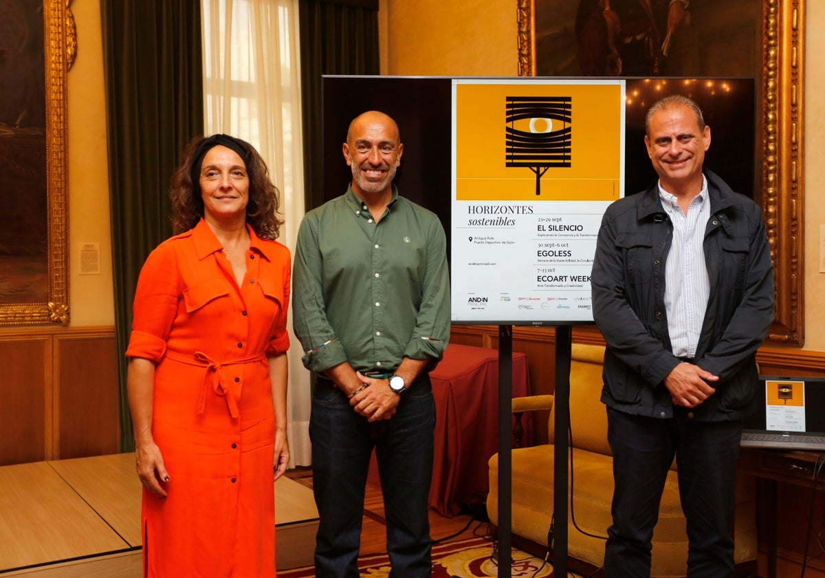 Beatriz Fernández (organizadora), Óliver Suárez y Constantino Vaquero durante la presentació del nuevo festival de ocio y cultura 'Horizontes Sostenibles'.