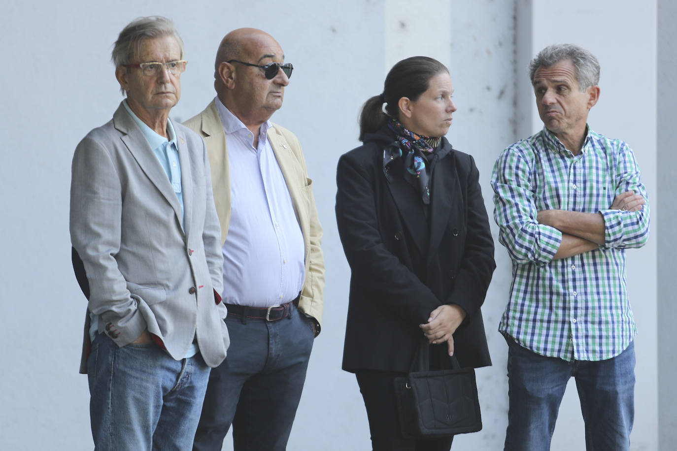 Quini, eterno en El Molinón: las imágenes de la inauguración de la escultura en Gijón