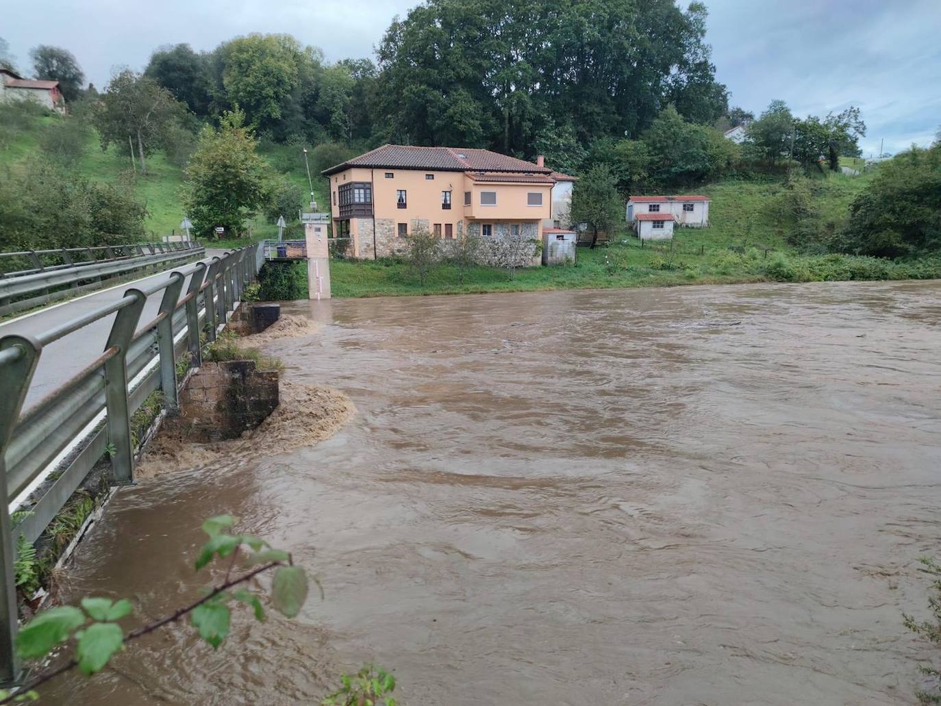 El paso de Aitor por Asturias, en imágenes