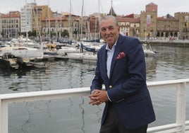 En Gijón. Eduardo Sánchez Morrondo, este verano, disfrutando de unos días de descanso en su tierra natal.