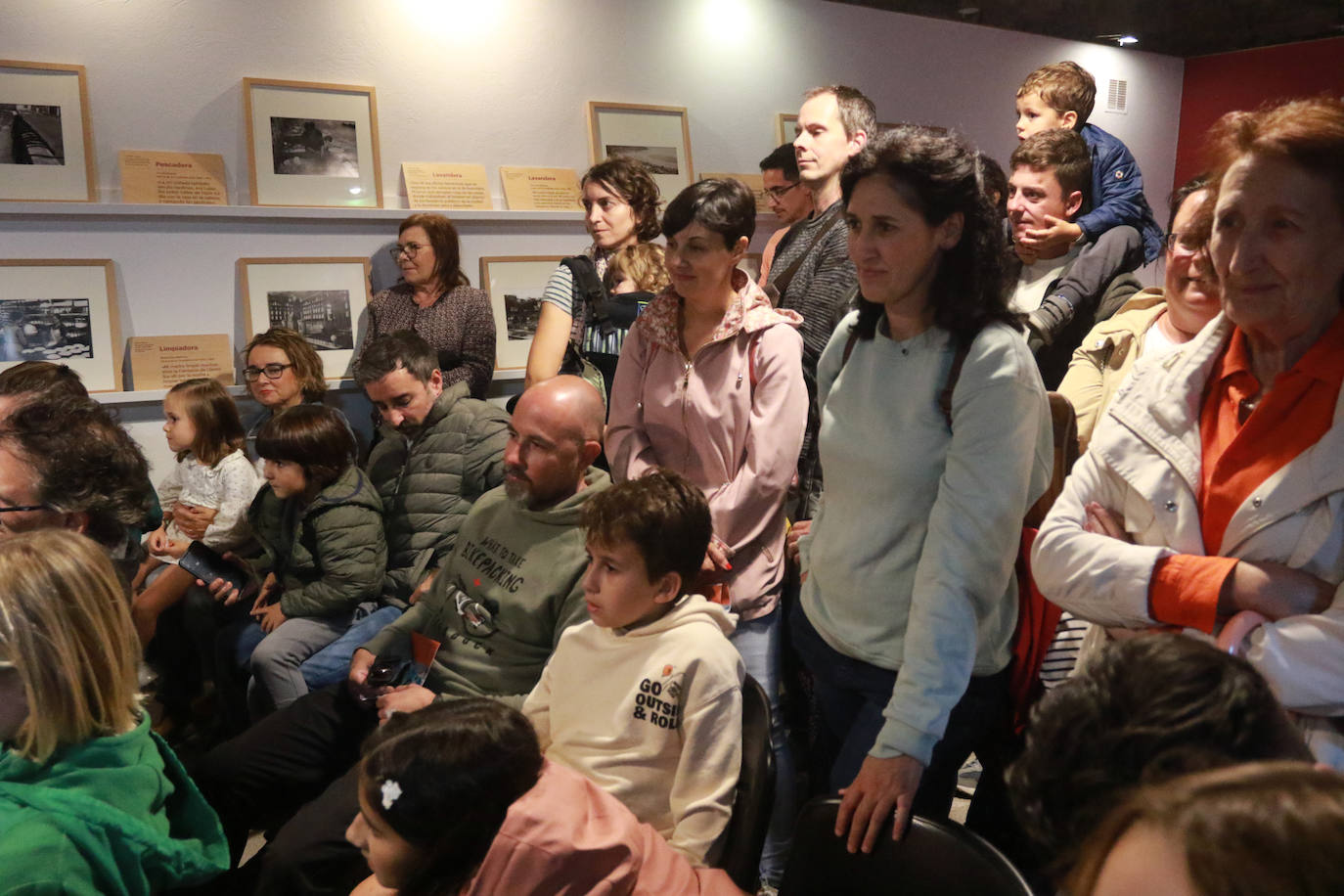Música, arte y teatro en la Noche Blanca de Gijón