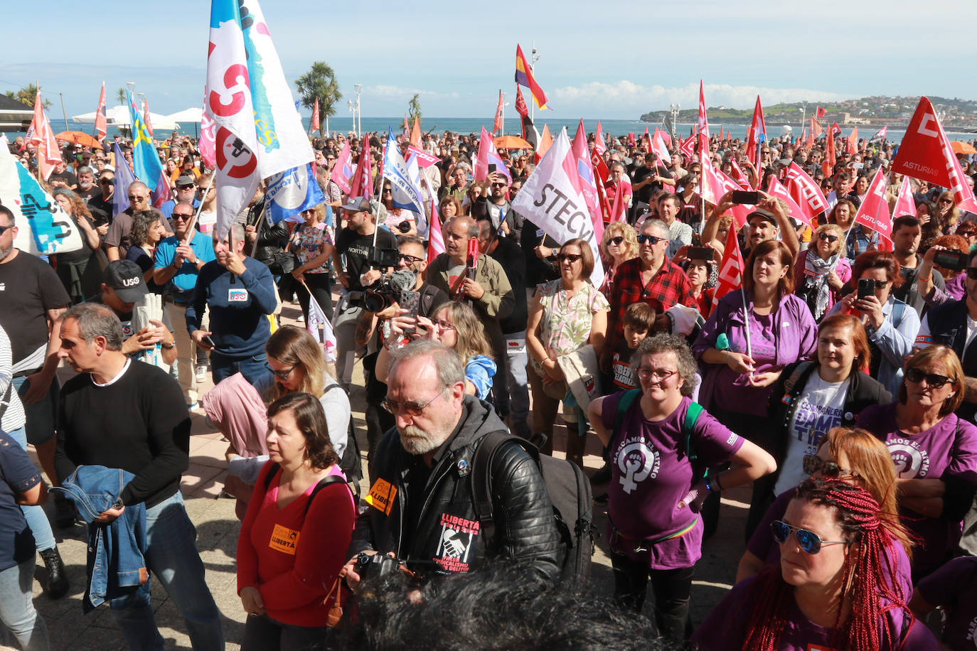 Marcha de apoyo del sindicalismo en Gijón a &#039;Los seis de la Suiza&#039;