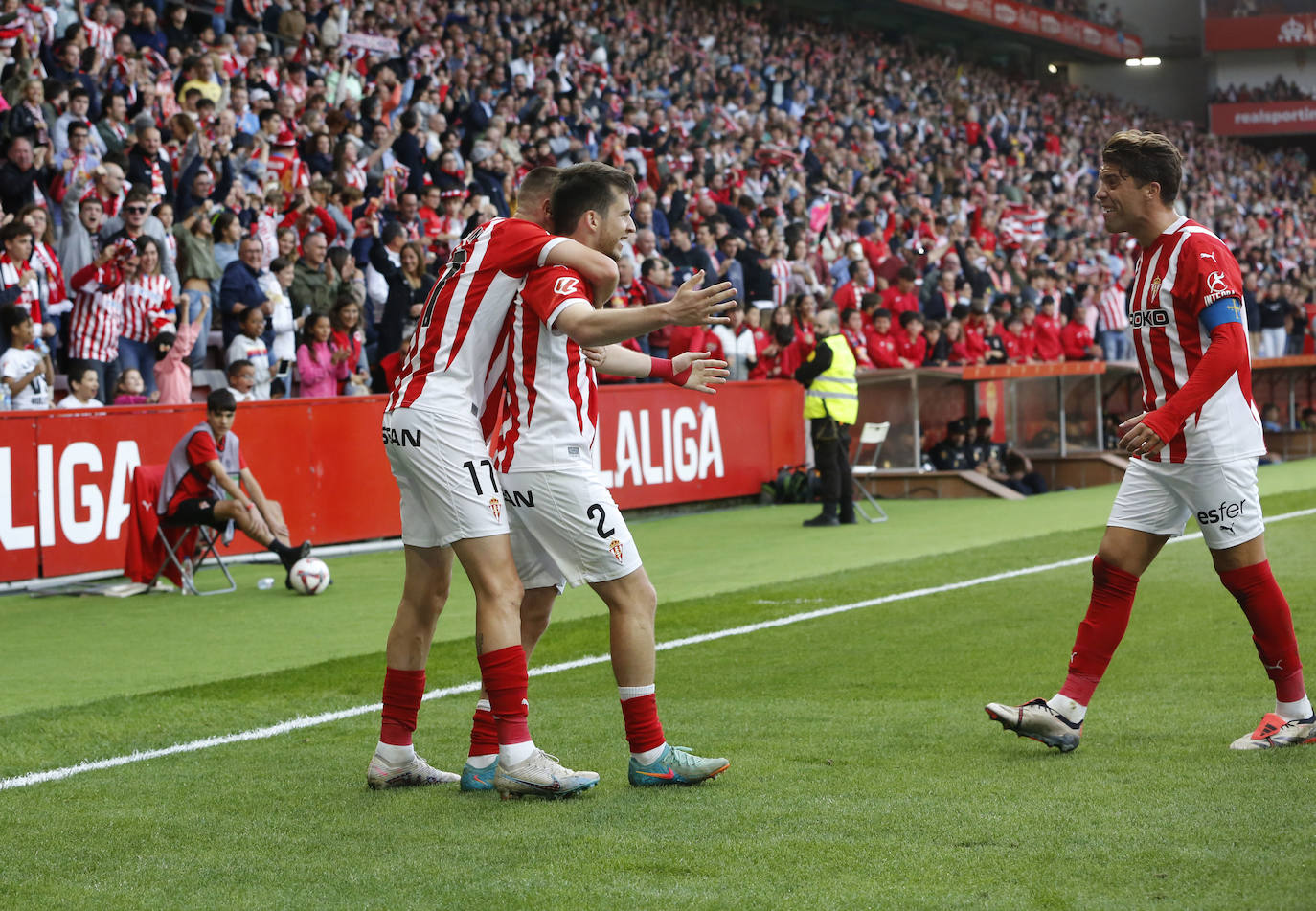 Las mejores imágenes del Sporting de Gijón - Real Zaragoza