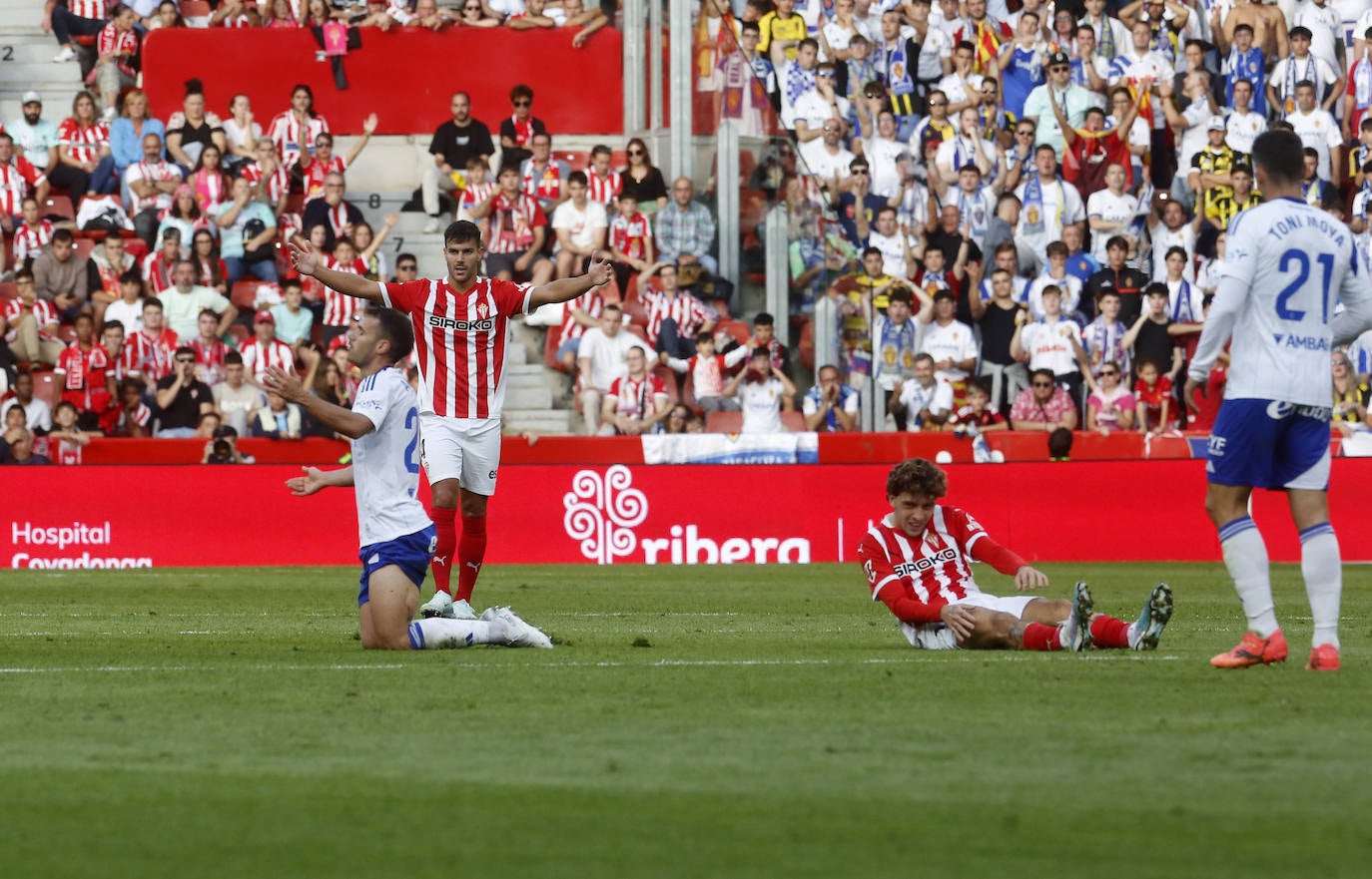 Las mejores imágenes del Sporting de Gijón - Real Zaragoza