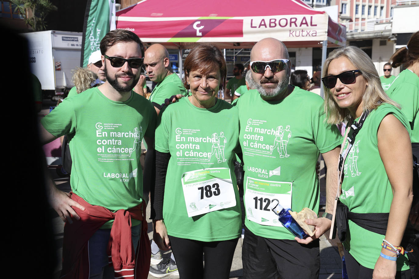 Una marea verde marcha contra el cáncer en Gijón