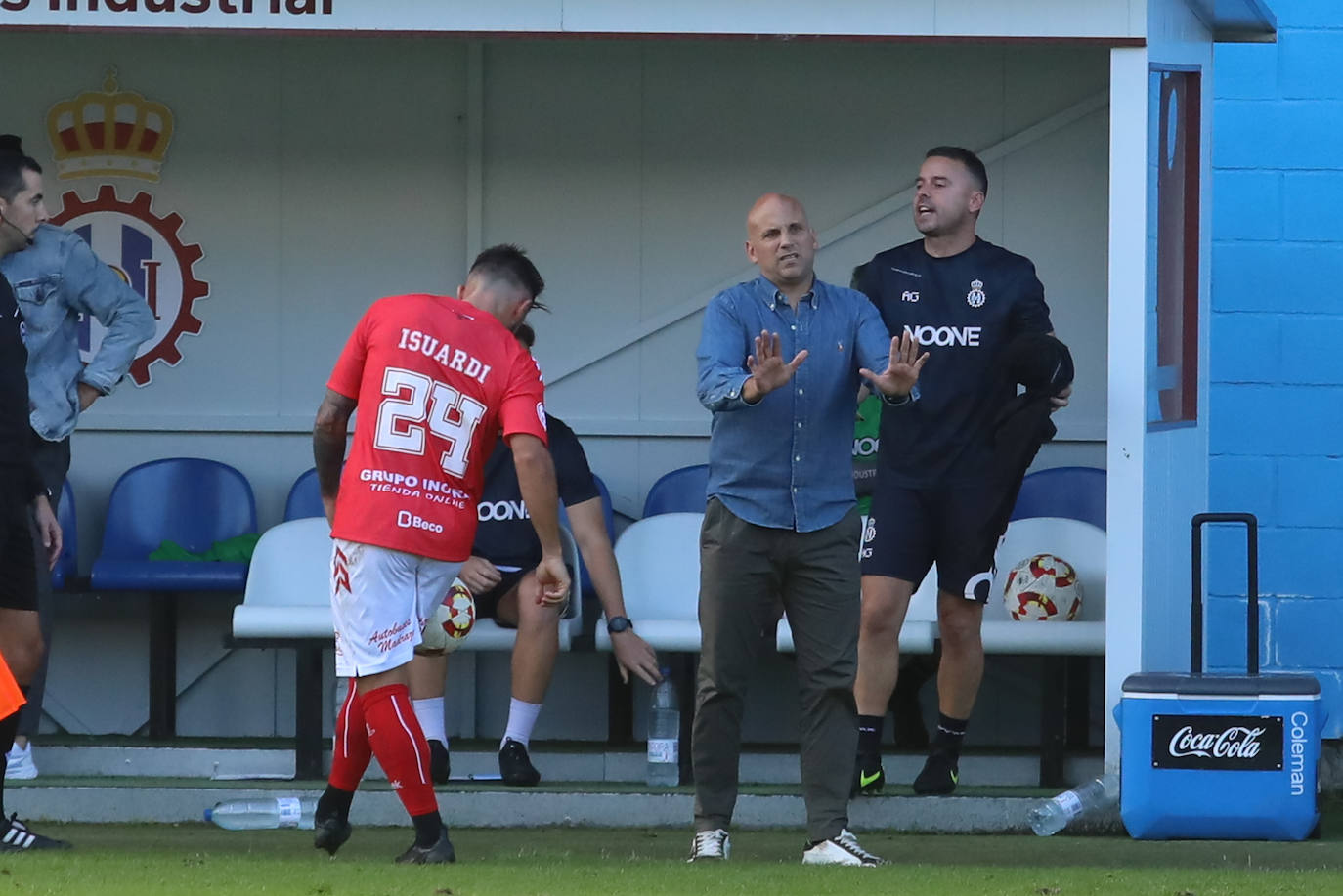 Las mejores imágenes del Real Avilés - Laredo