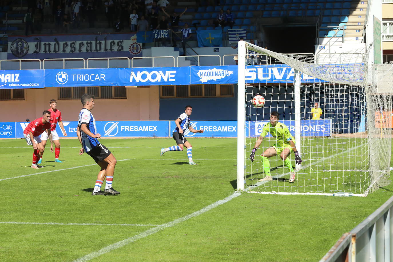 Las mejores imágenes del Real Avilés - Laredo