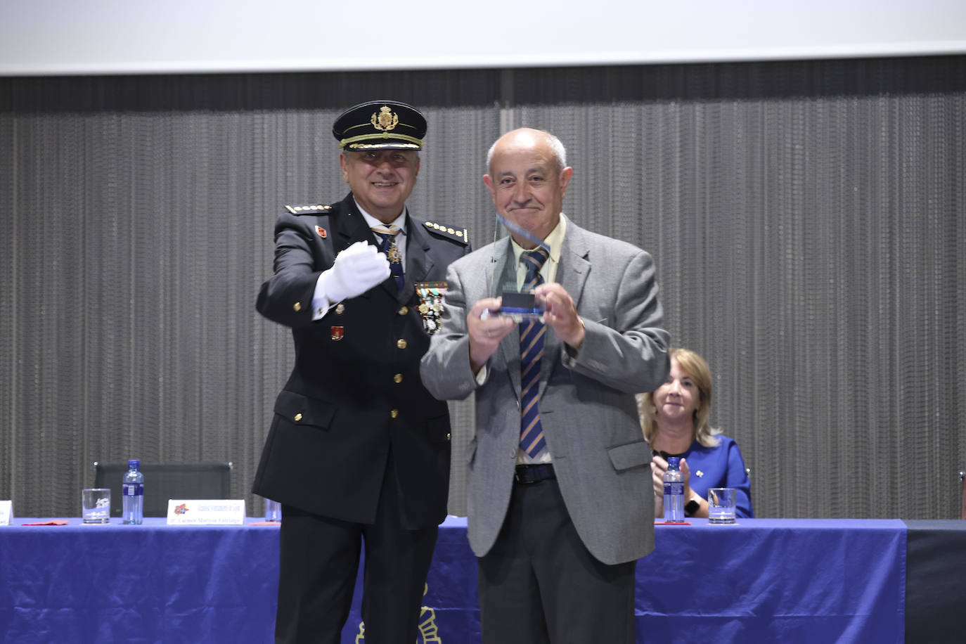 Honores y devoción en Gijón por los Santos Custodios