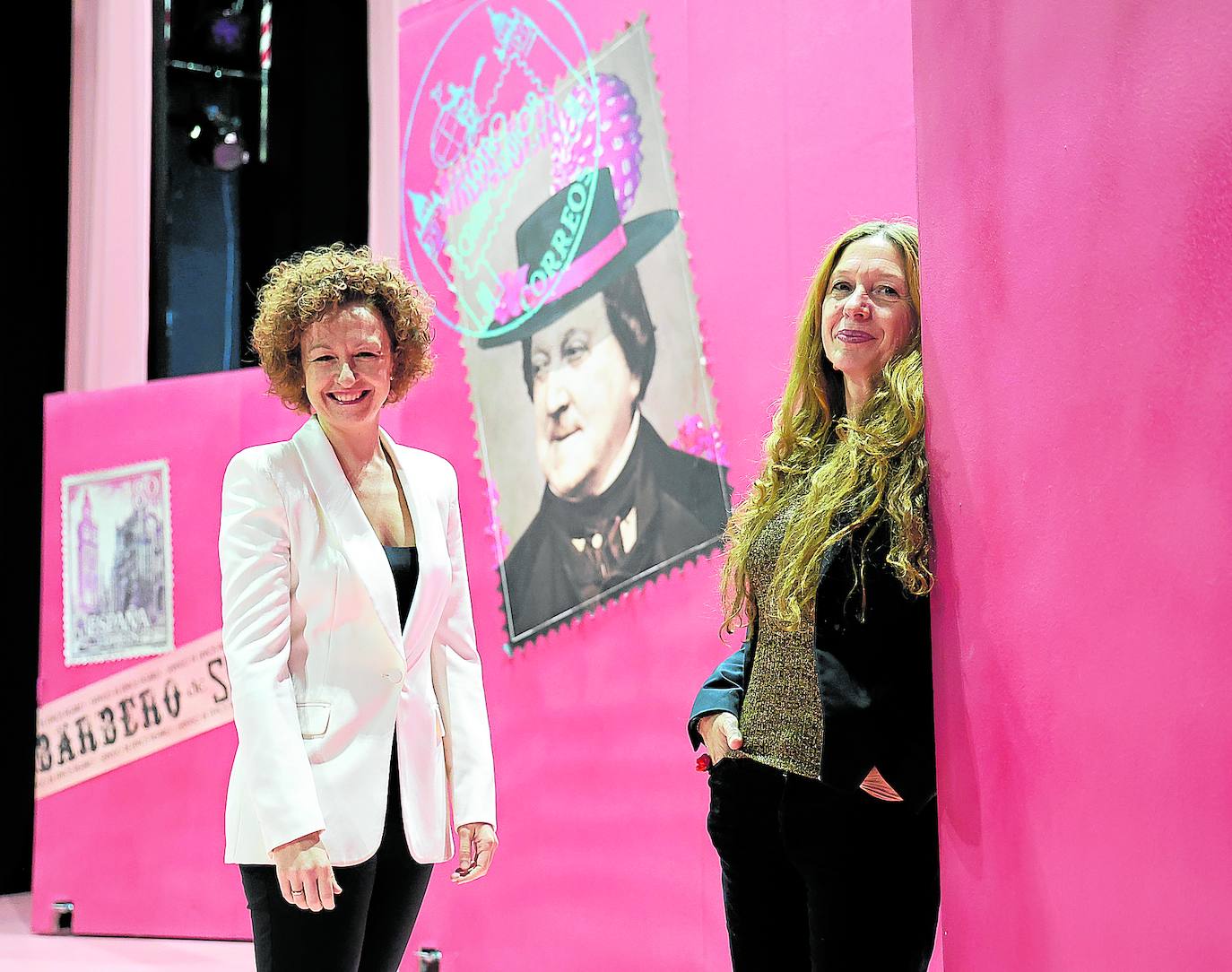 Dos directoras. Lucía Marín y Rita Cosentino, en el Campoamor.