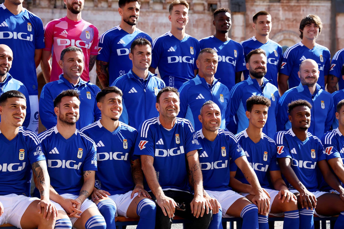 La Santina bendice al Real Oviedo, en imágenes