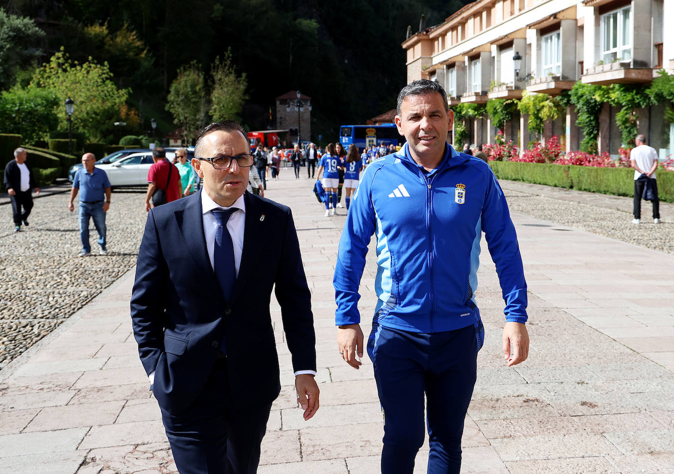 La Santina bendice al Real Oviedo, en imágenes