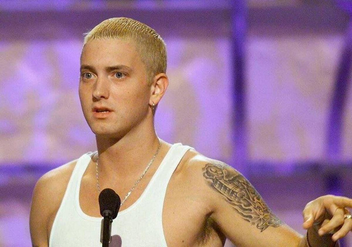 Eminem anuncia por sorpresa en su último videoclip que va a ser abuelo