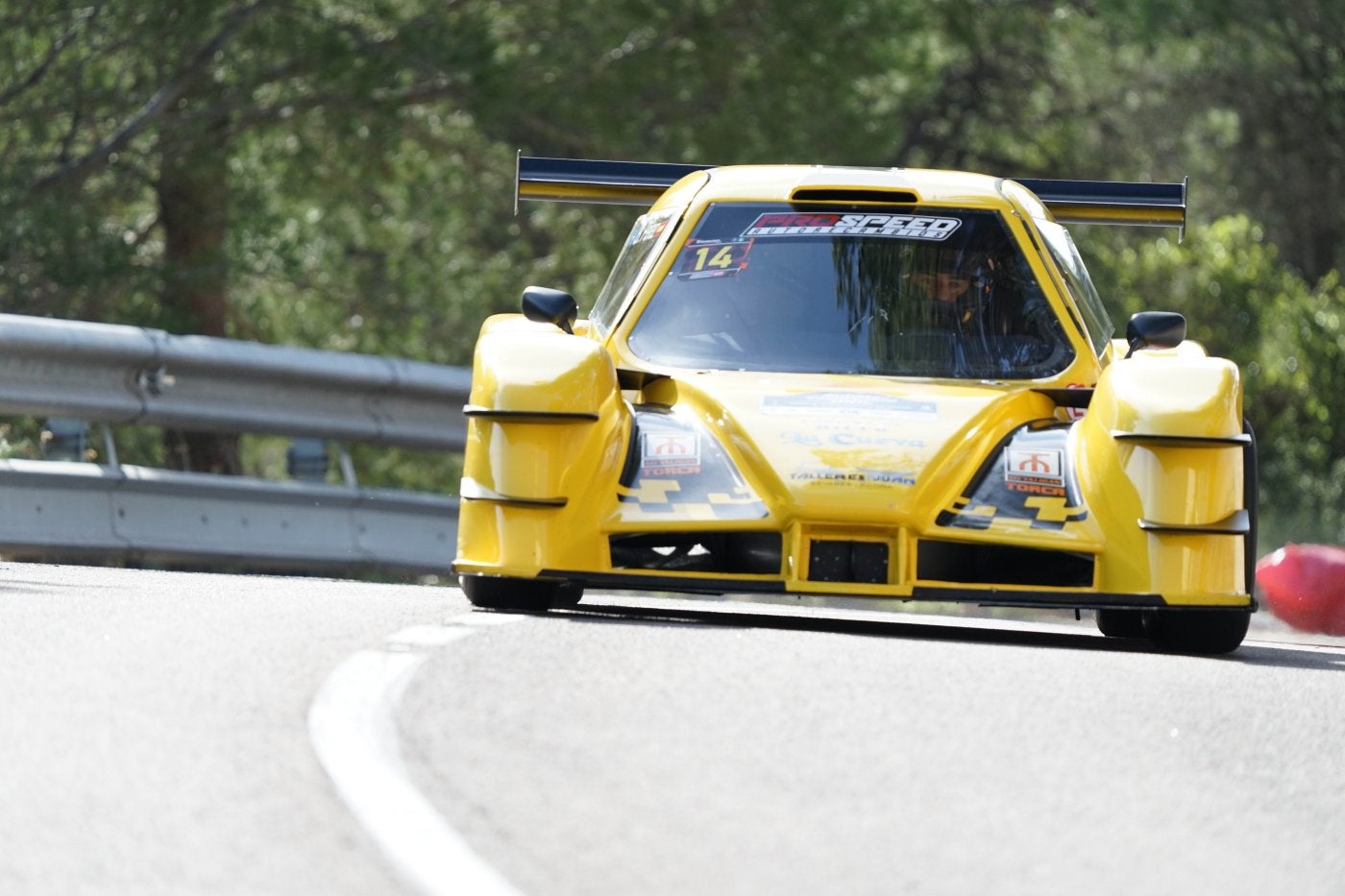 Benito Pérez, con su BRC B59, en una de las mangas de ayer en Onil.