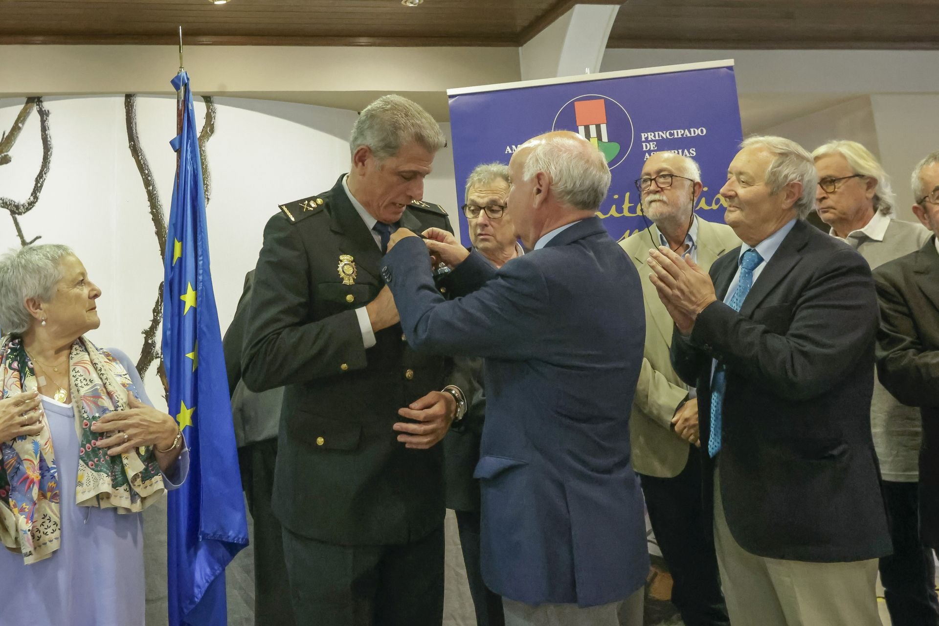 La asociación Amigos de Cudillero entrega sus premios