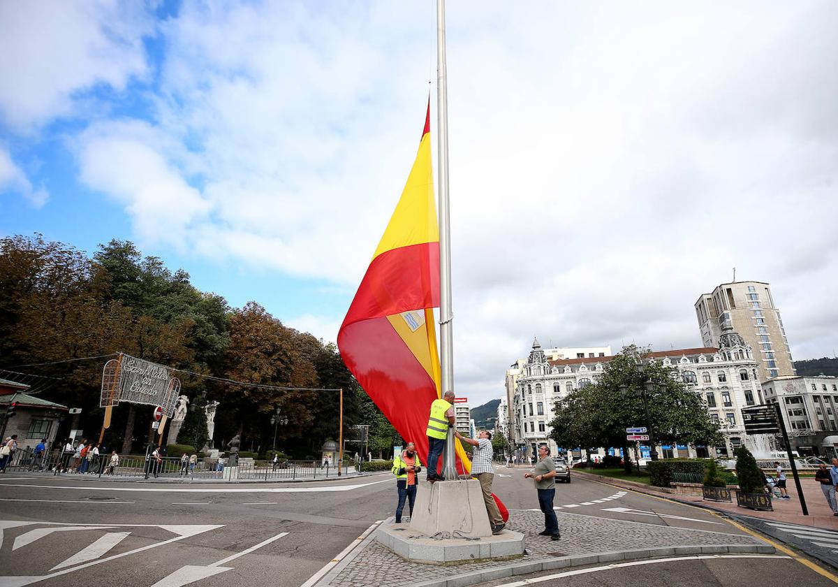 Bandera de España en Oviedo