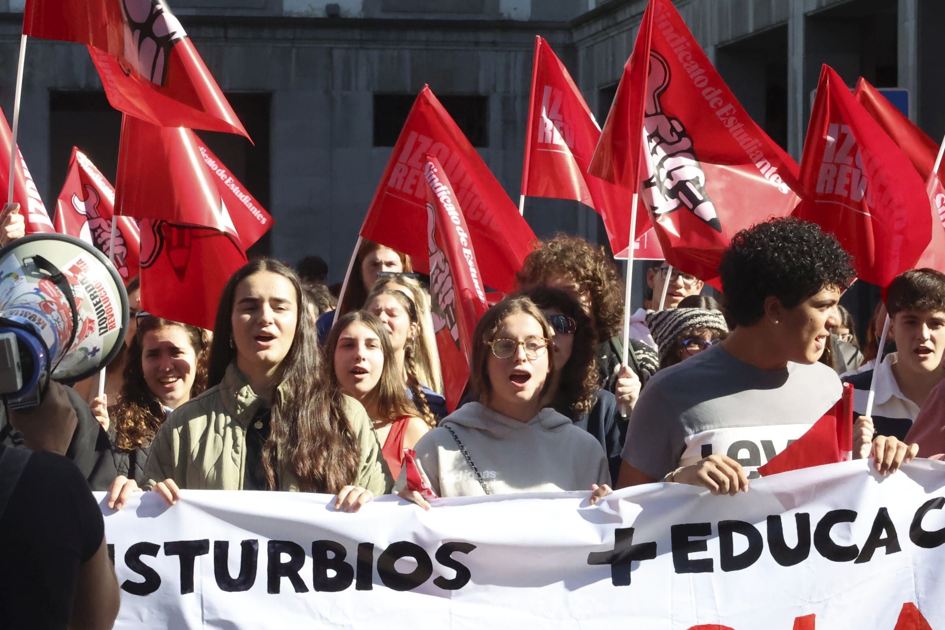 Movilización de estudiantes en Asturias para exigir los modelos de la Selectividad