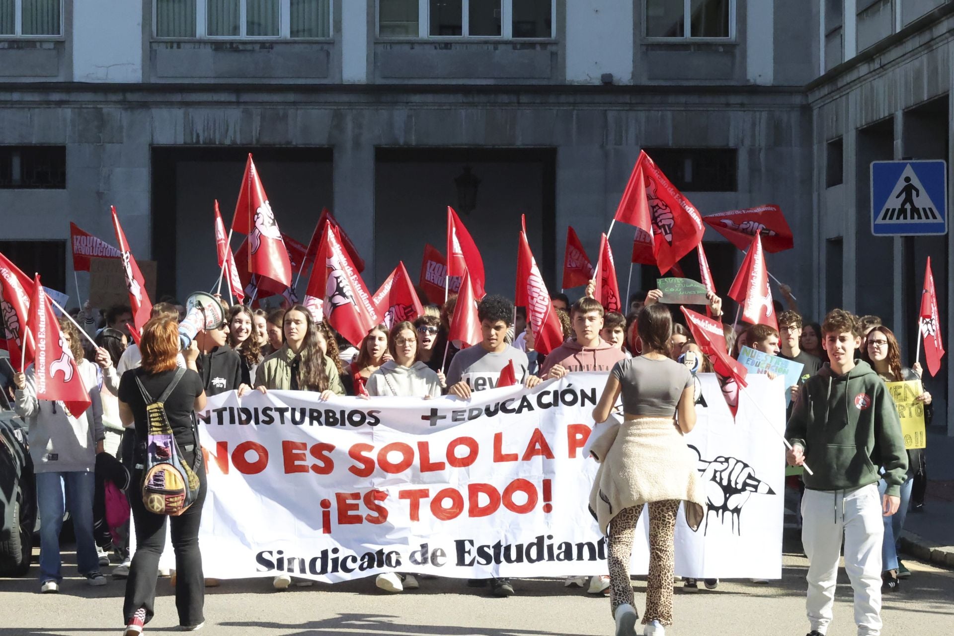 Movilización de estudiantes en Asturias para exigir los modelos de la Selectividad