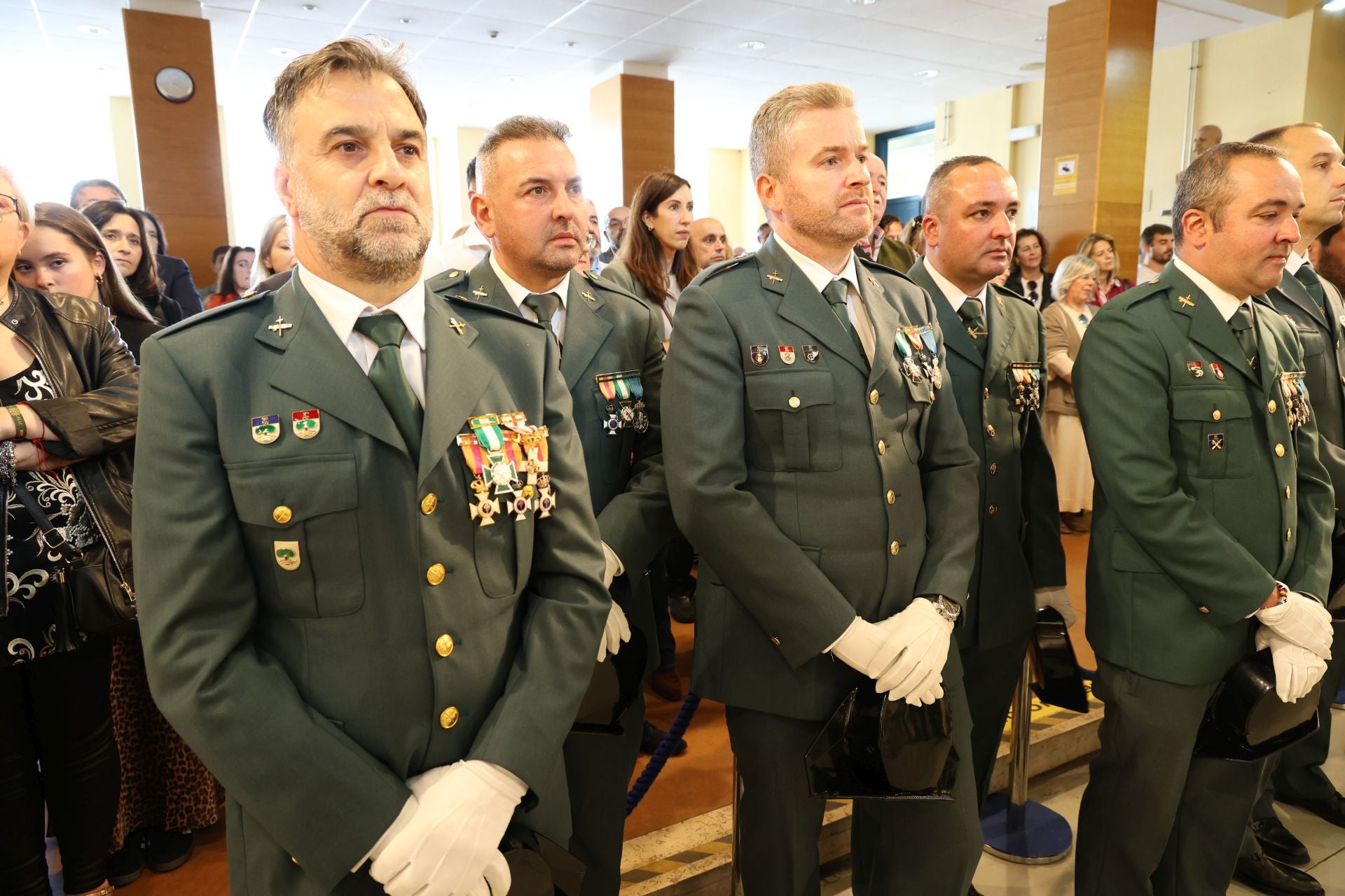 La Guardia Civil celebra el día de su patrona, la Virgen del Pilar, en Avilés