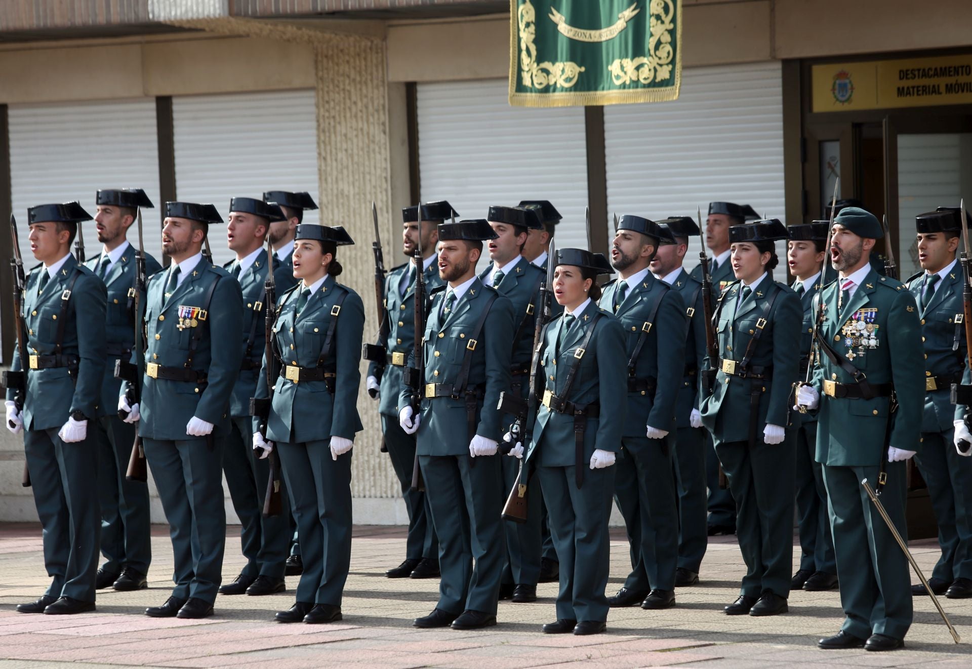 El Día del Pilar ensalza en Oviedo el «sacrificio y la entrega» de la Guardia Civil