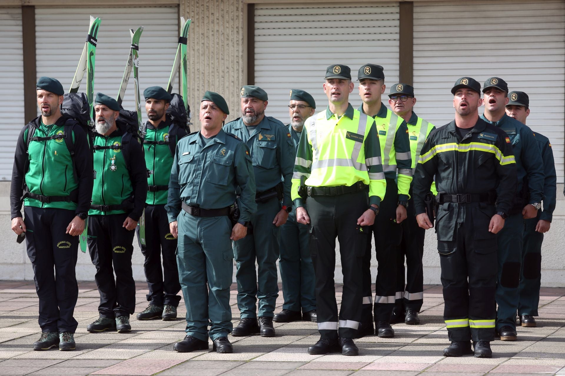 El Día del Pilar ensalza en Oviedo el «sacrificio y la entrega» de la Guardia Civil