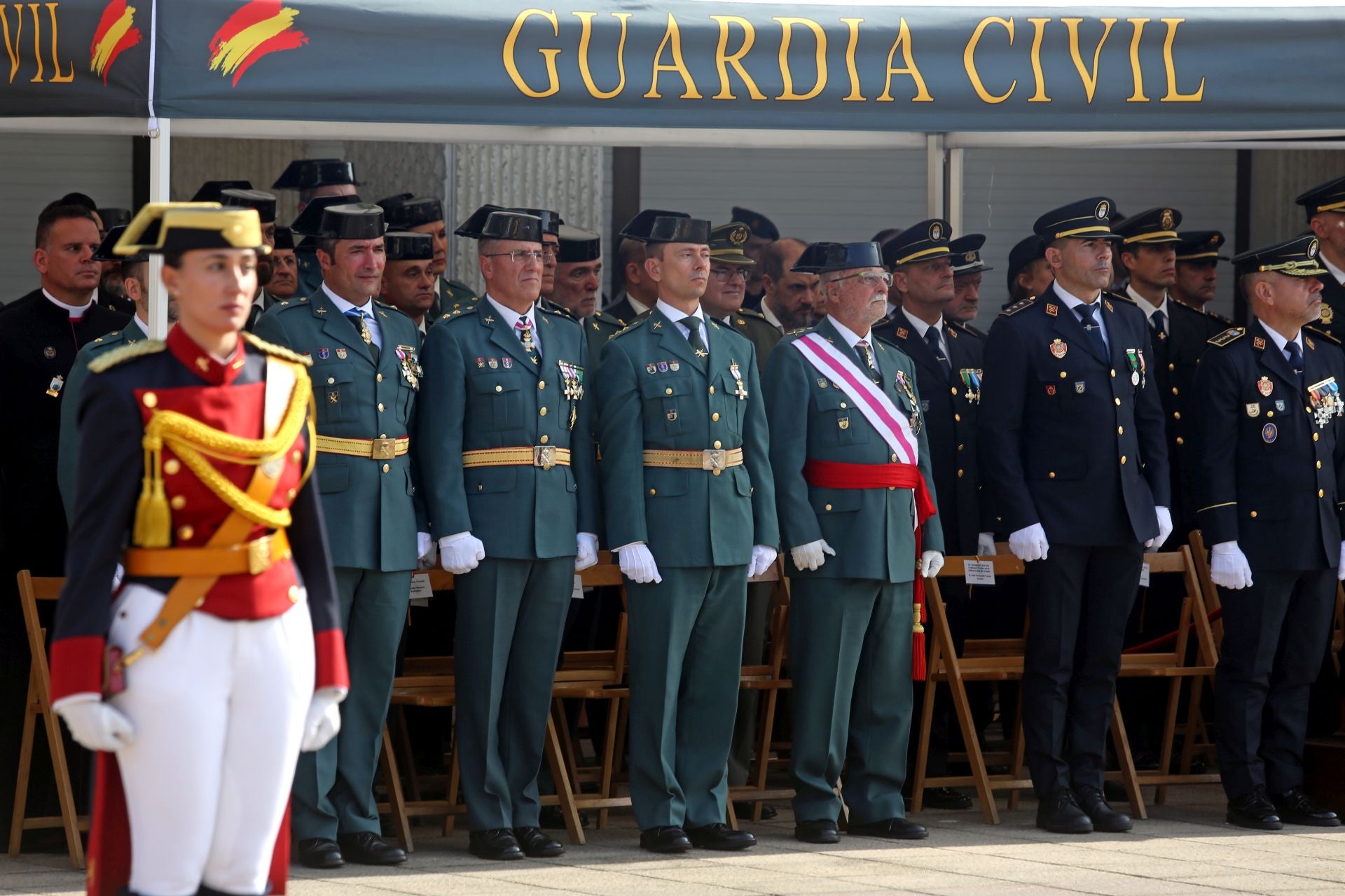 El Día del Pilar ensalza en Oviedo el «sacrificio y la entrega» de la Guardia Civil