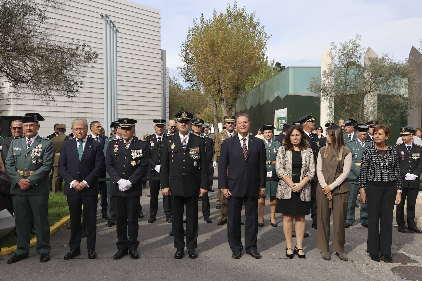 La Guardia Civil celebra el Día del Pilar en Gijón