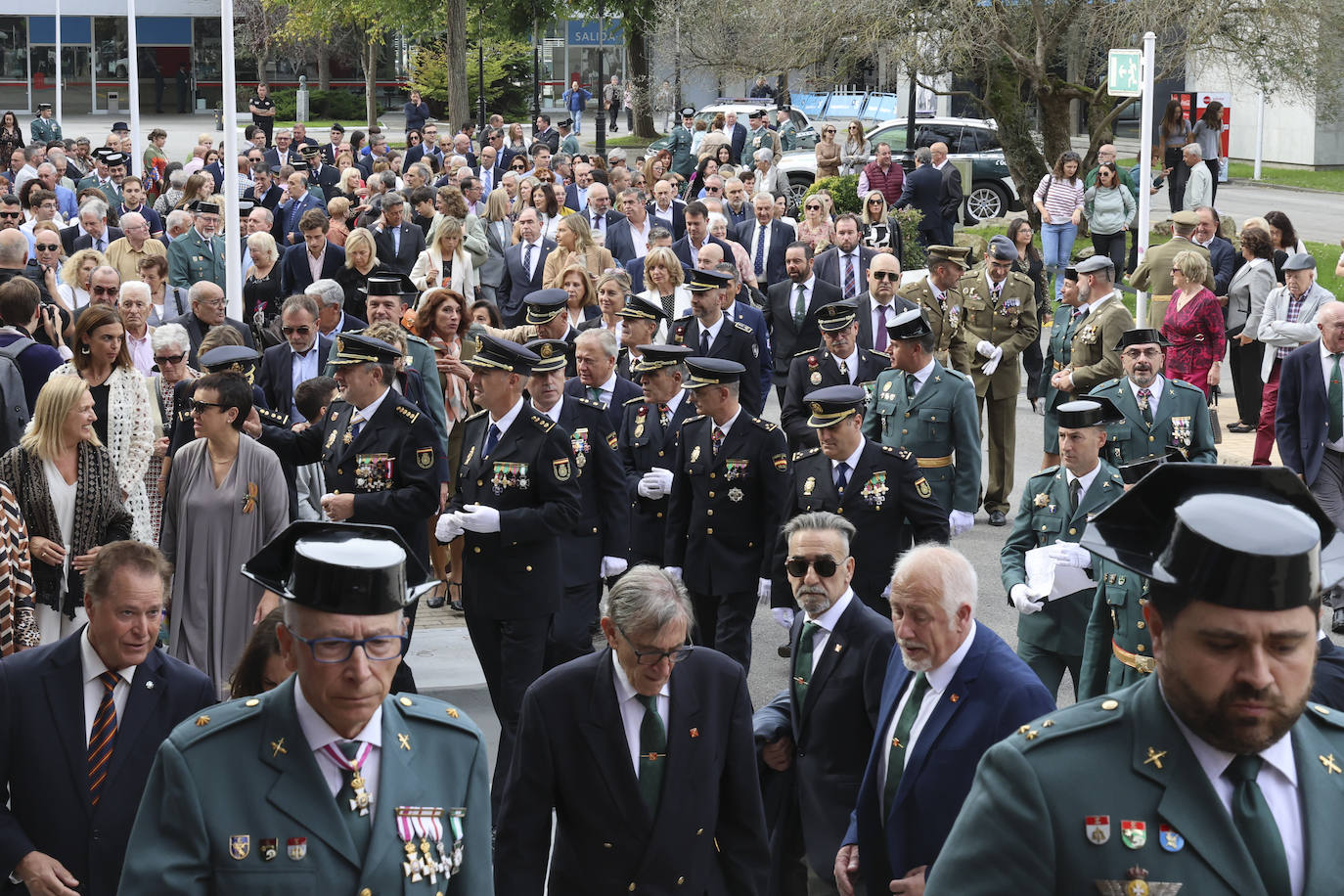 La Guardia Civil celebra el Día del Pilar en Gijón