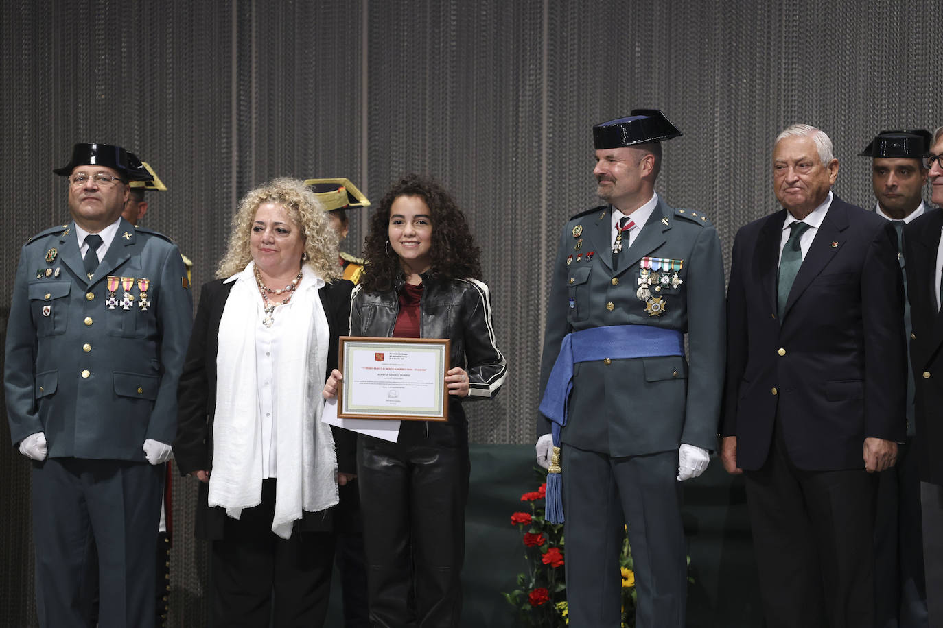 La Guardia Civil celebra el Día del Pilar en Gijón