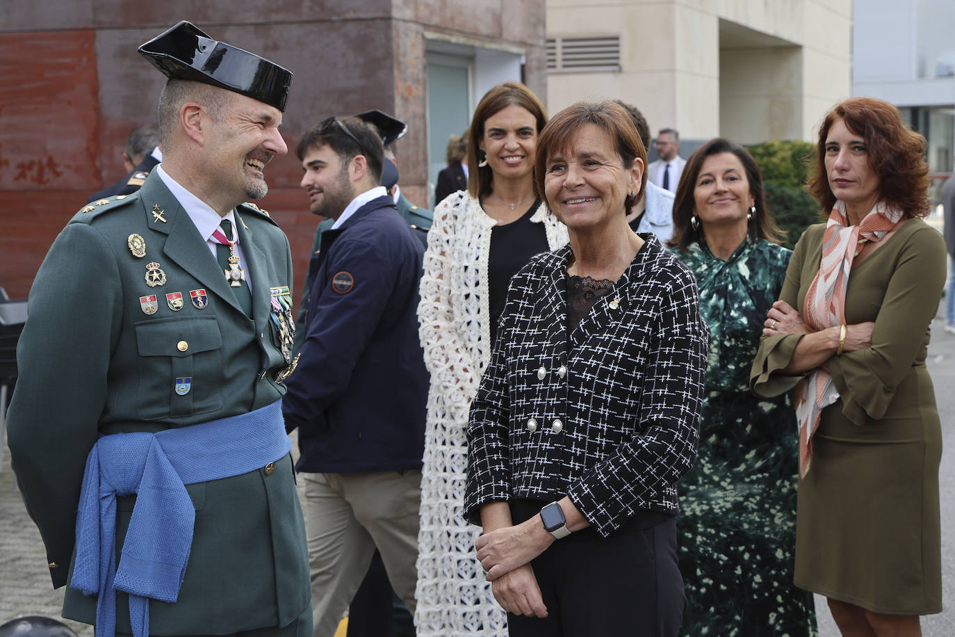 La Guardia Civil celebra el Día del Pilar en Gijón