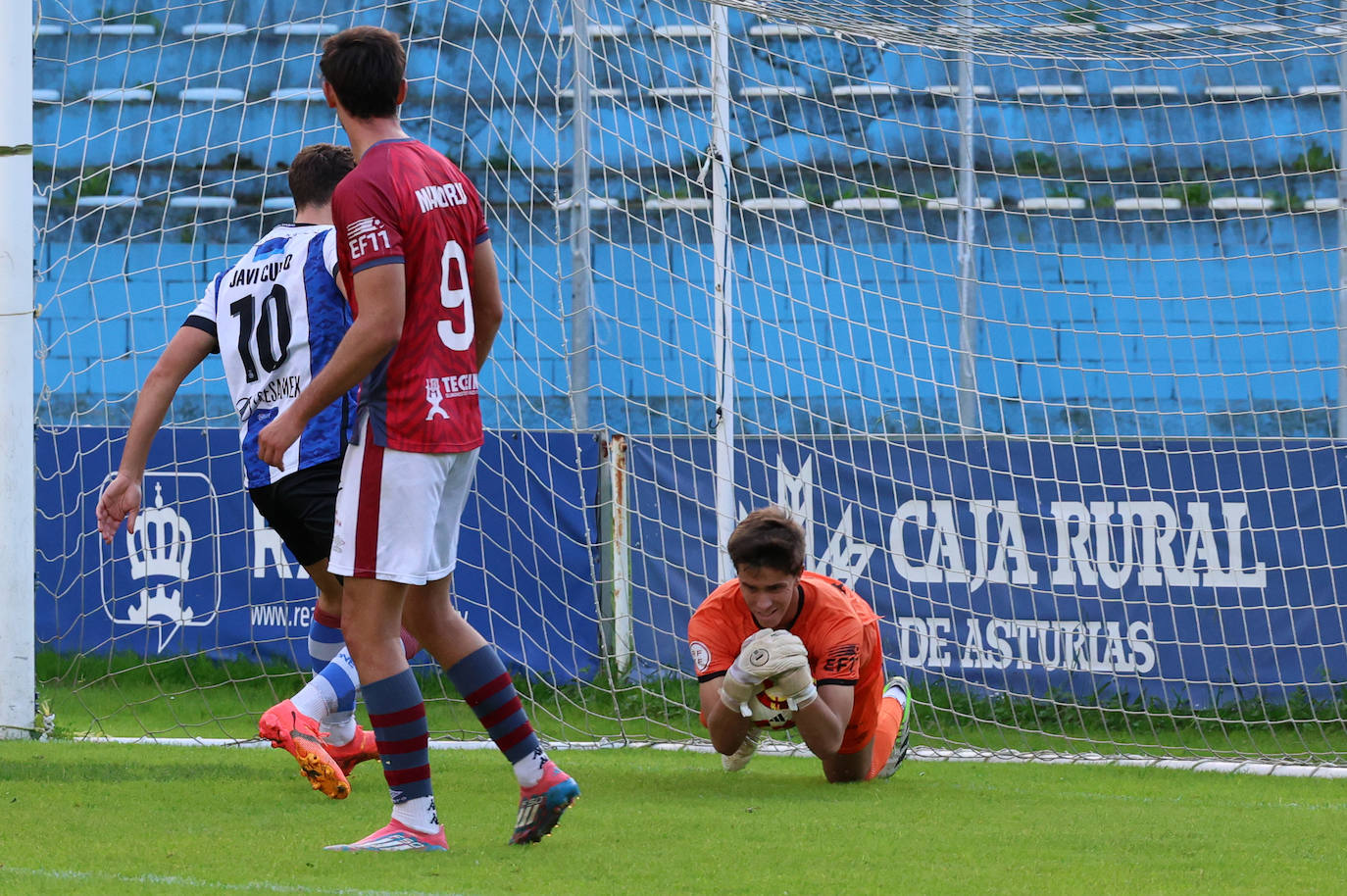 Las mejores imágenes del Real Avilés (2 - 0) Real Ávila