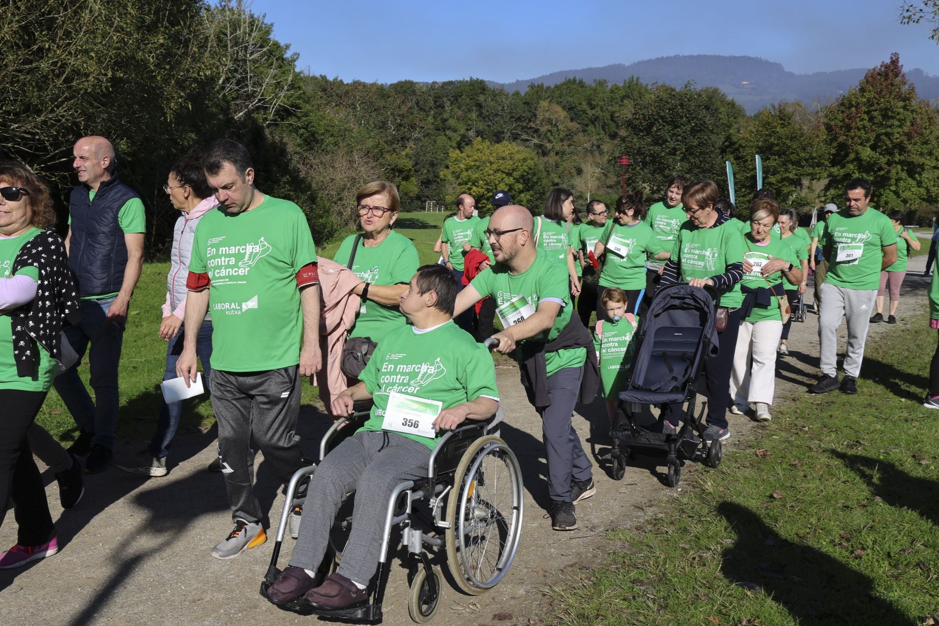 Marea en Villaviciosa por «más investigación» contra el cáncer