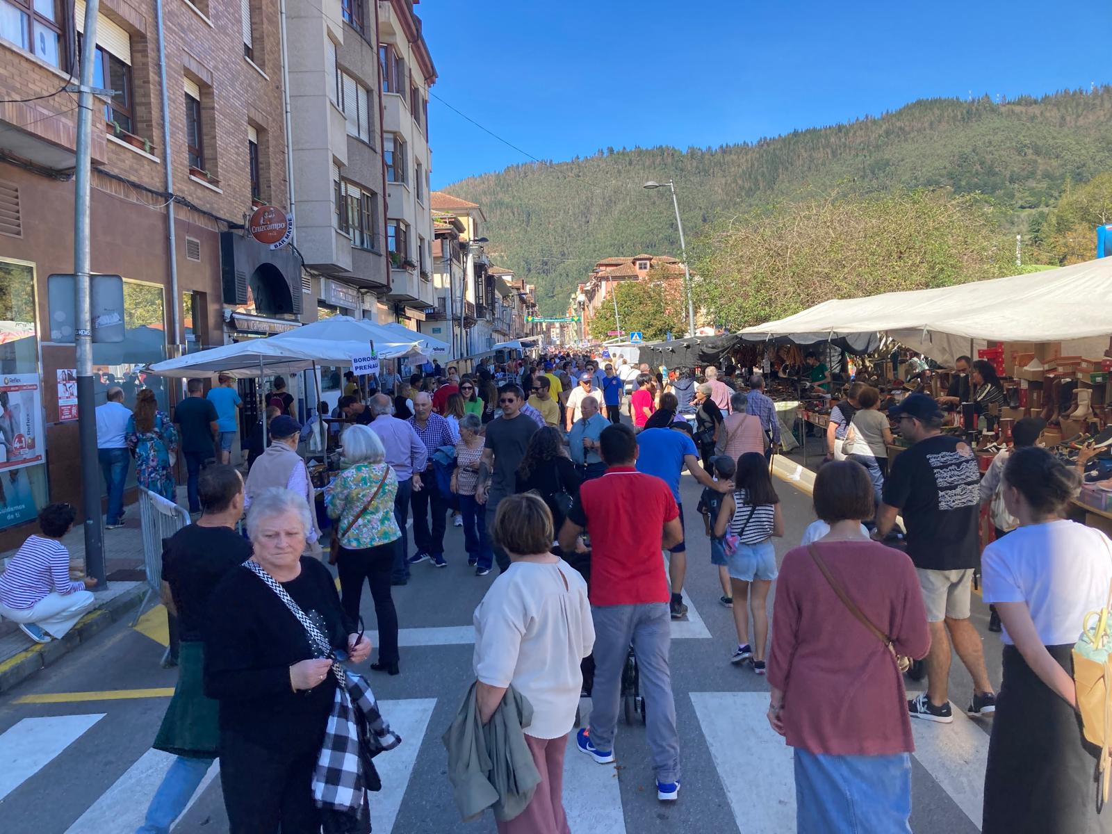 Cita ganadera de Santa Teresa en Infiesto