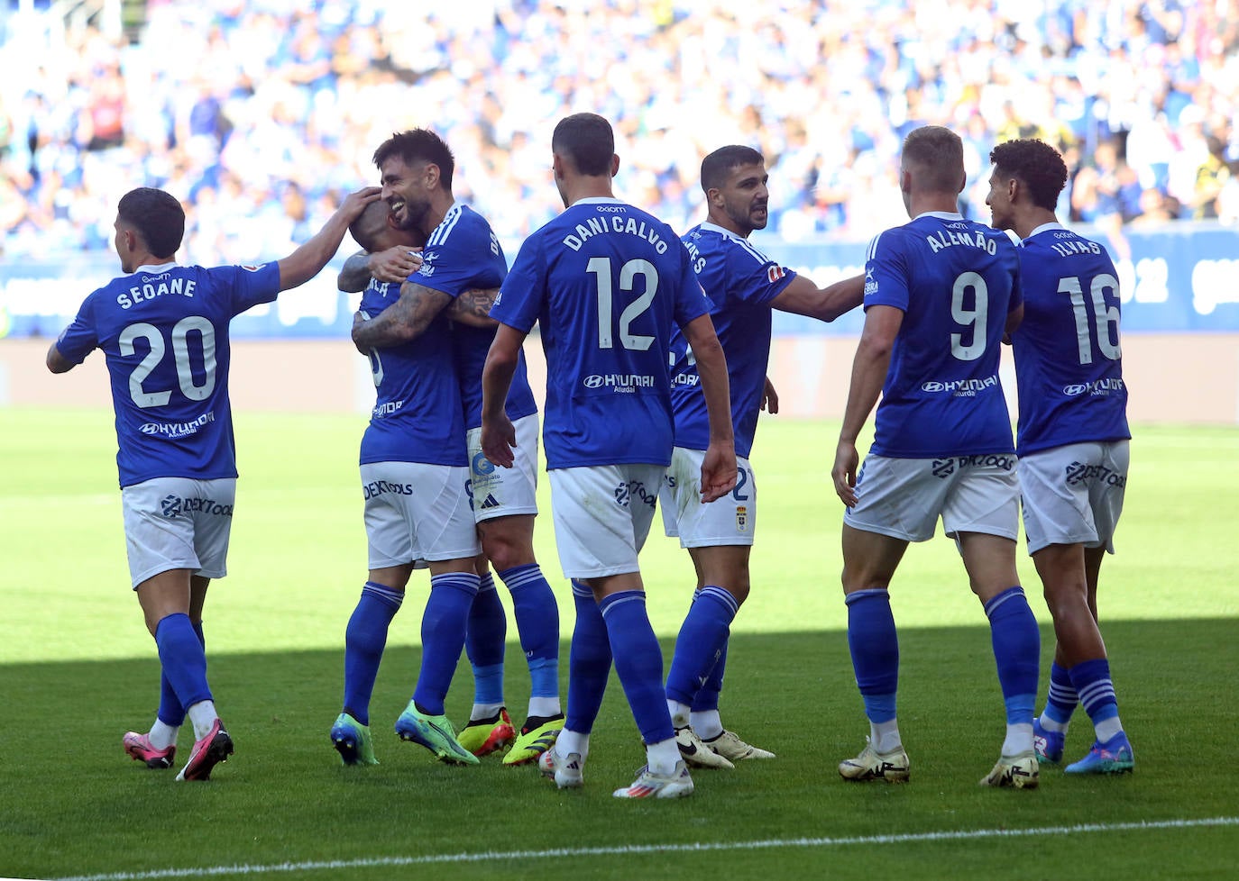 Las mejores imágenes del Real Oviedo contra el Almería (3-2)