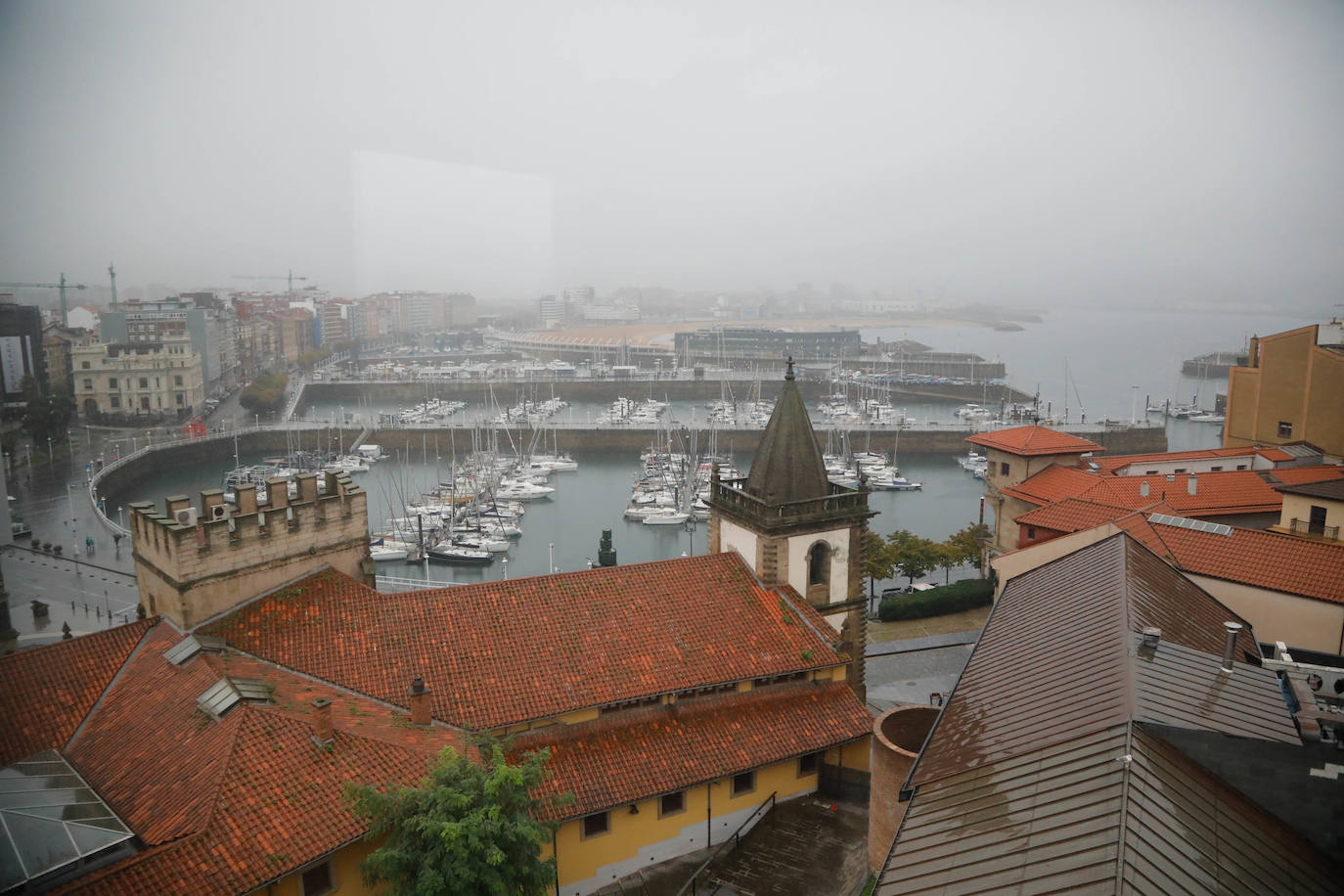 Las vistas desde la Torre del Reloj de Gijón