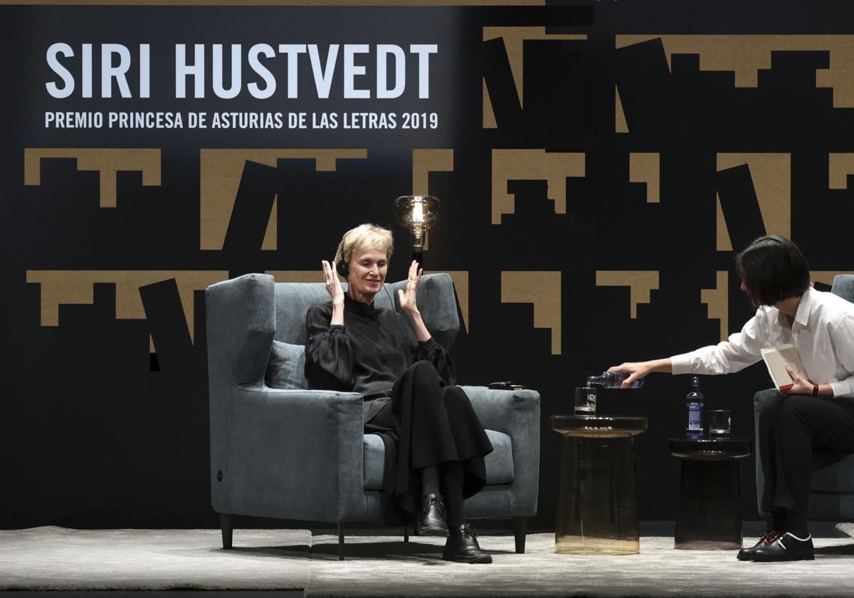 Siri Hustvedt en el Jovellanos