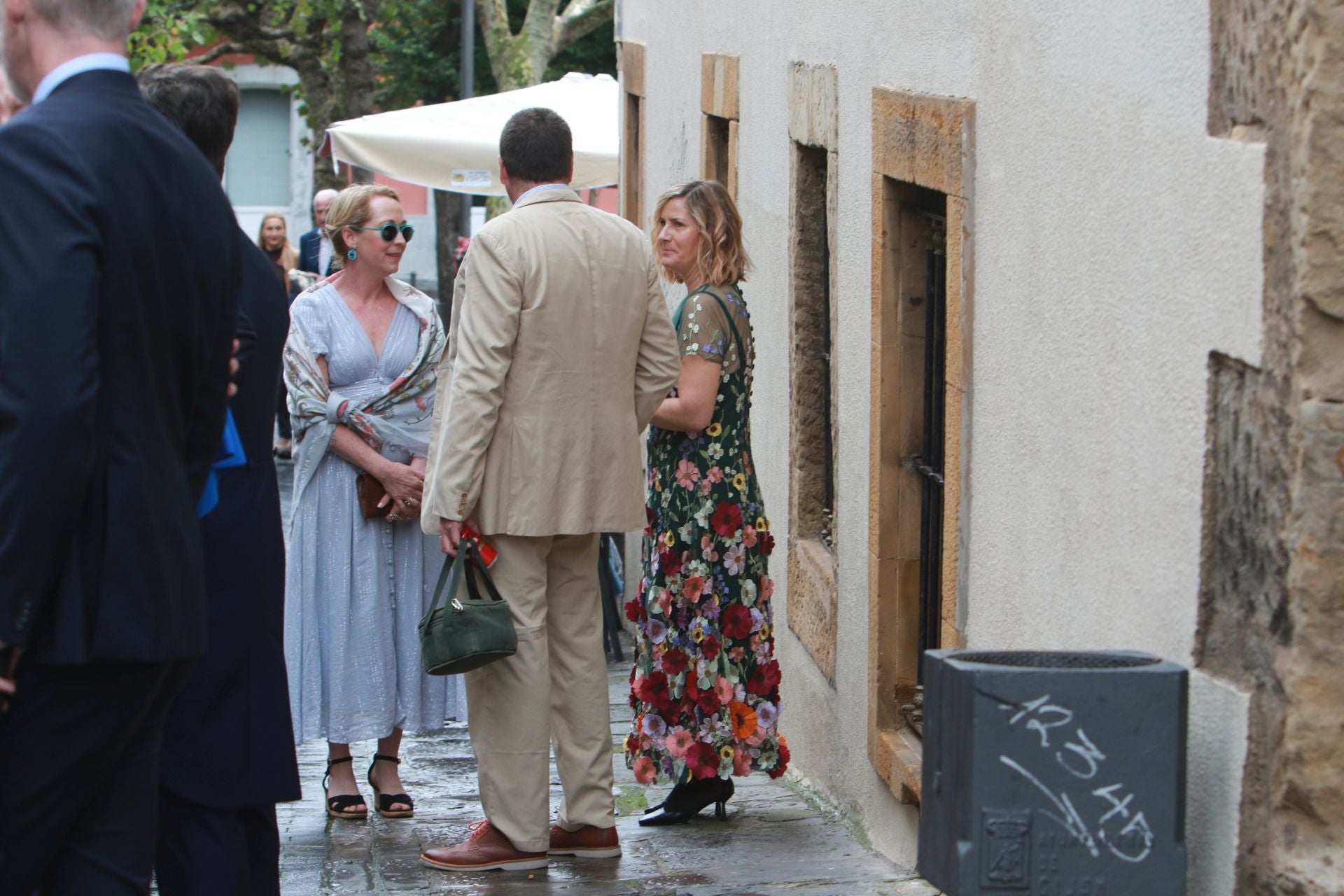 Derroche de estilo y elegancia en una boda con arraigo en Gijón