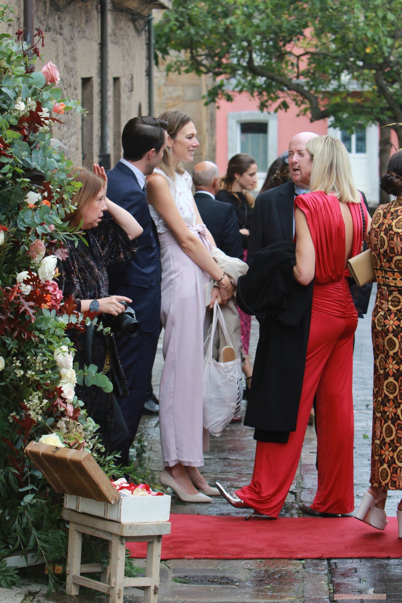 Derroche de estilo y elegancia en una boda con arraigo en Gijón