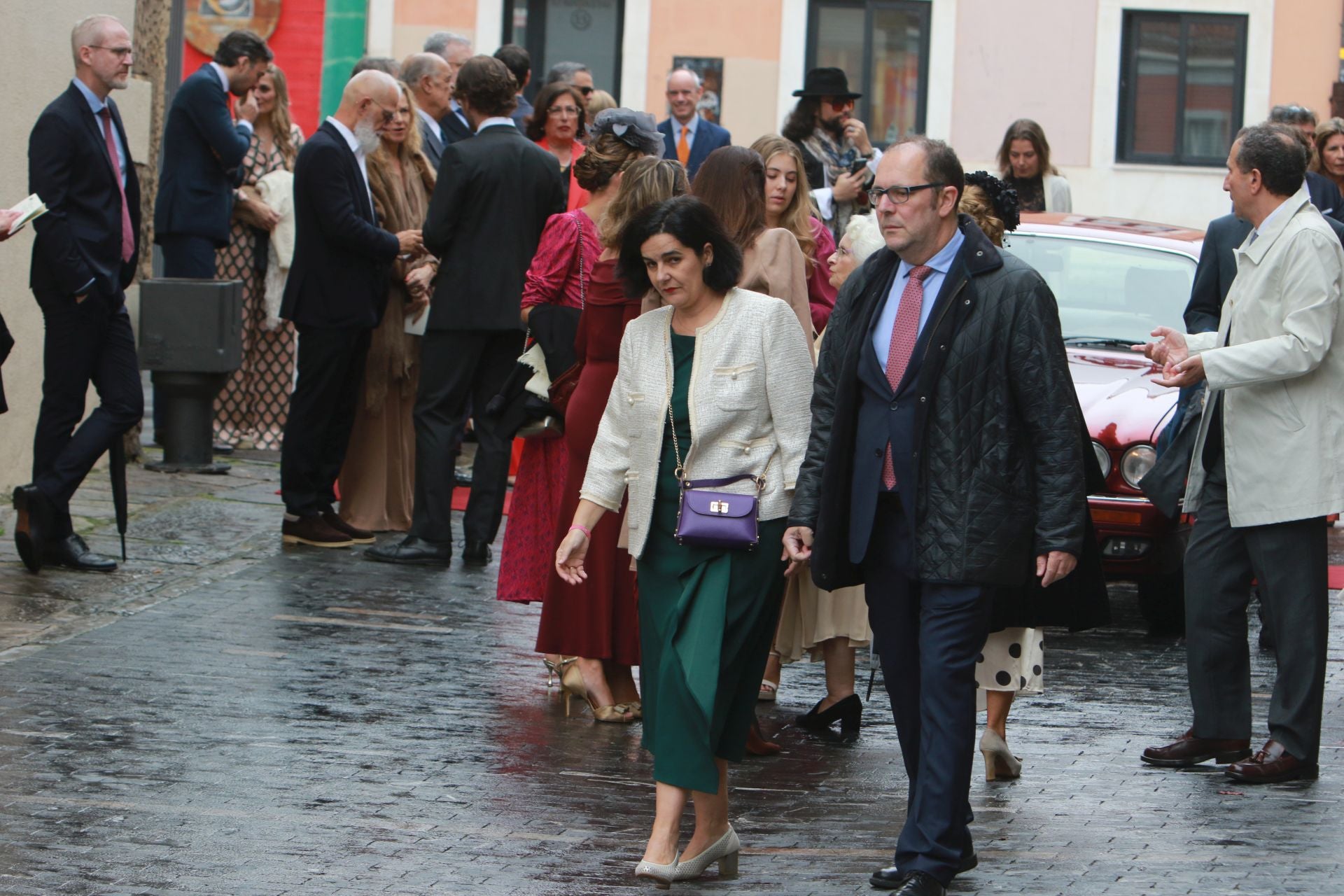 Derroche de estilo y elegancia en una boda con arraigo en Gijón