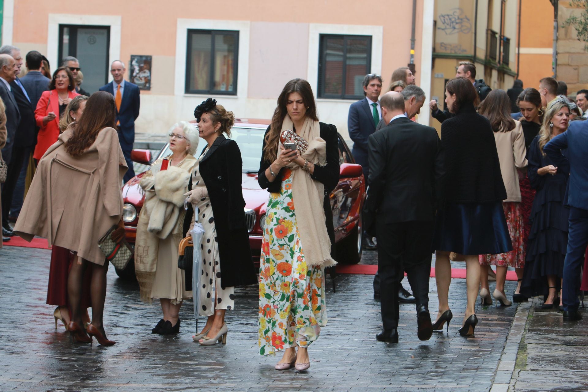 Derroche de estilo y elegancia en una boda con arraigo en Gijón