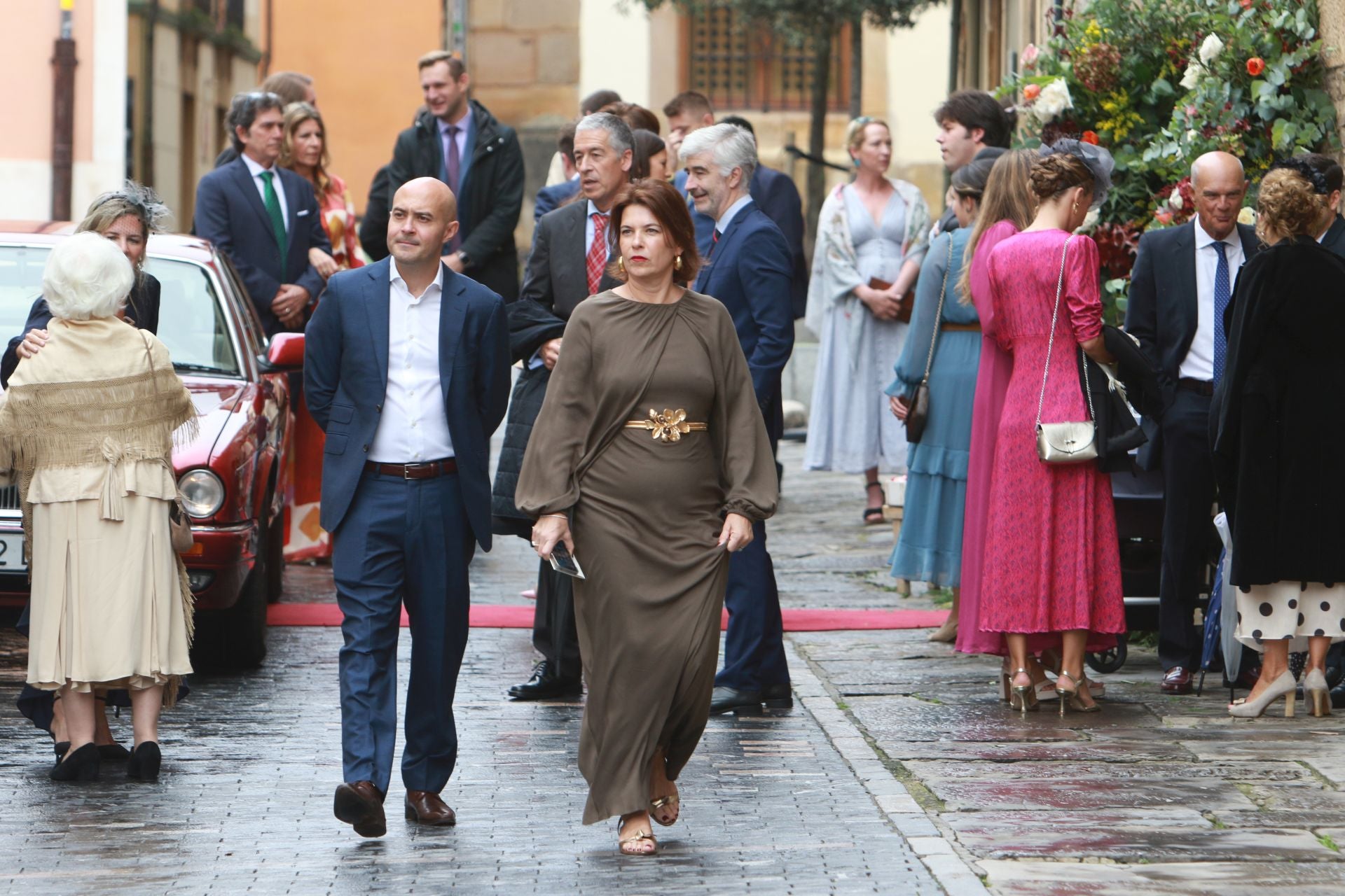 Derroche de estilo y elegancia en una boda con arraigo en Gijón