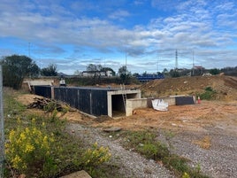 La estructura, de sección cuadrada y 60 metros de largo, que se hincará bajo la autopista A-66.